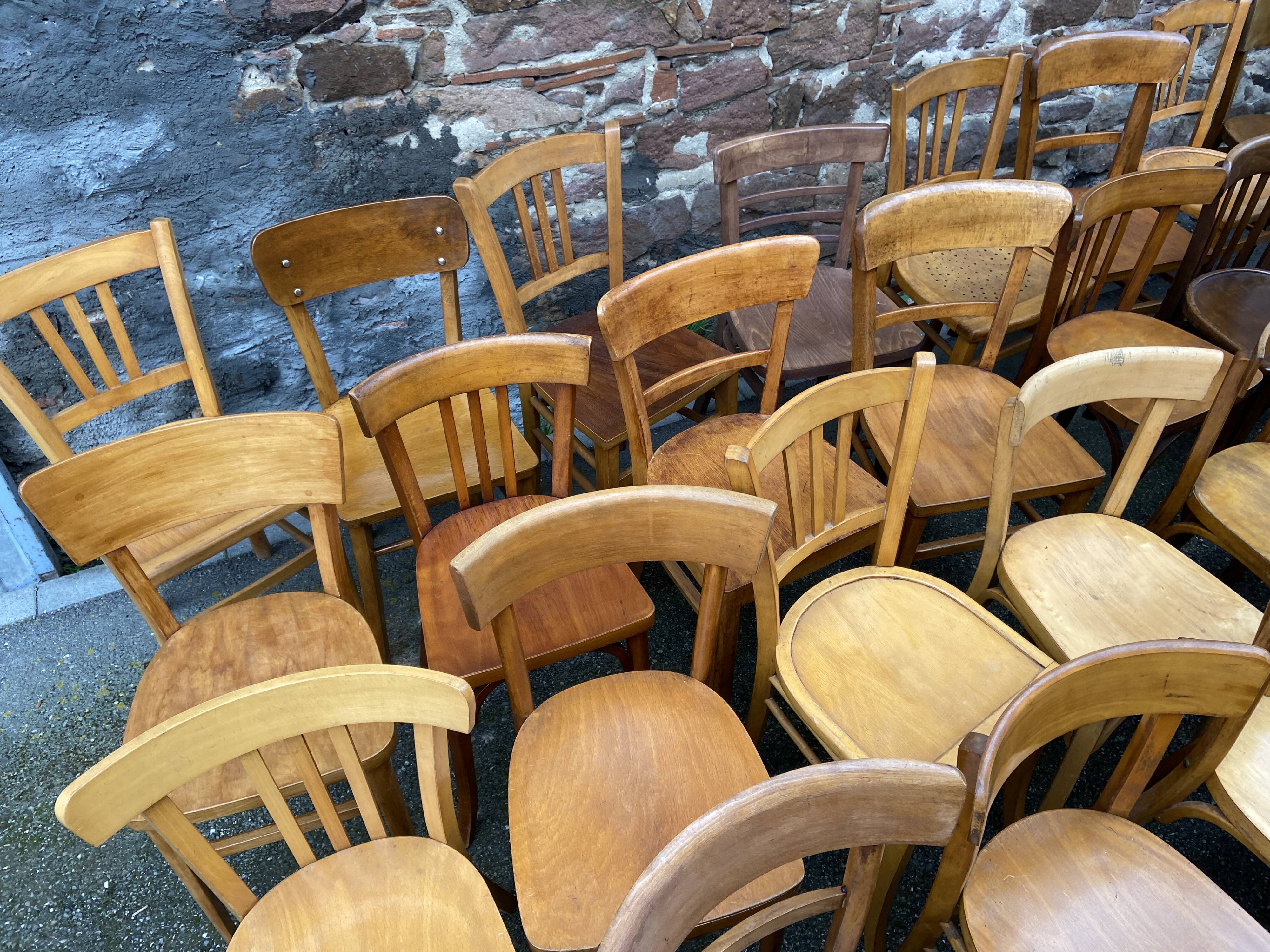 Lot of 50 mismatched bistro chairs french Restaurant THonet curved wood