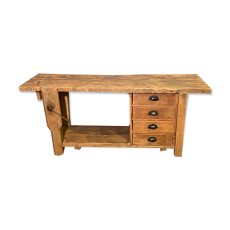 Small workbench (TV stand)