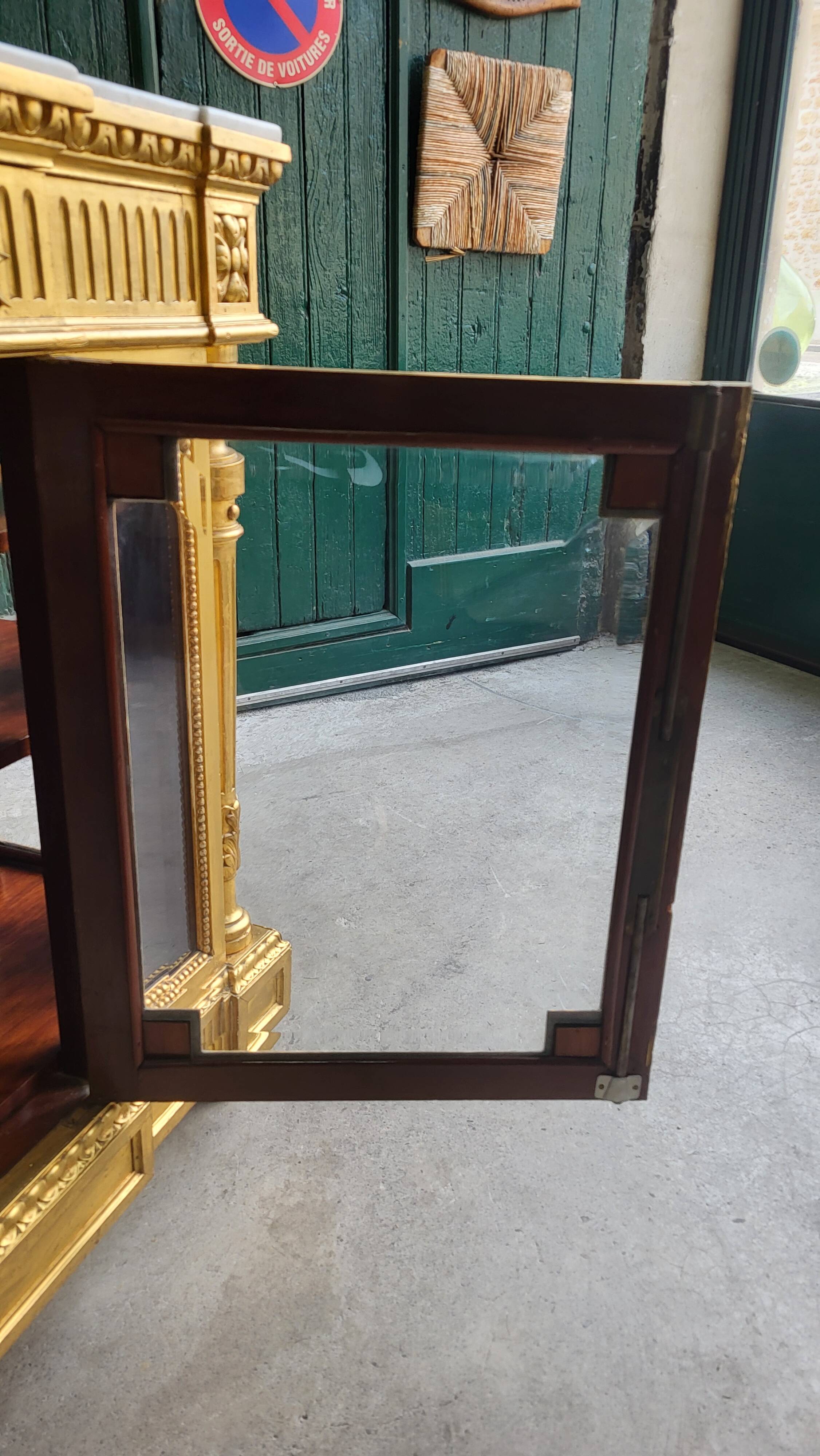 Louis xvi display cabinet in gilded wood