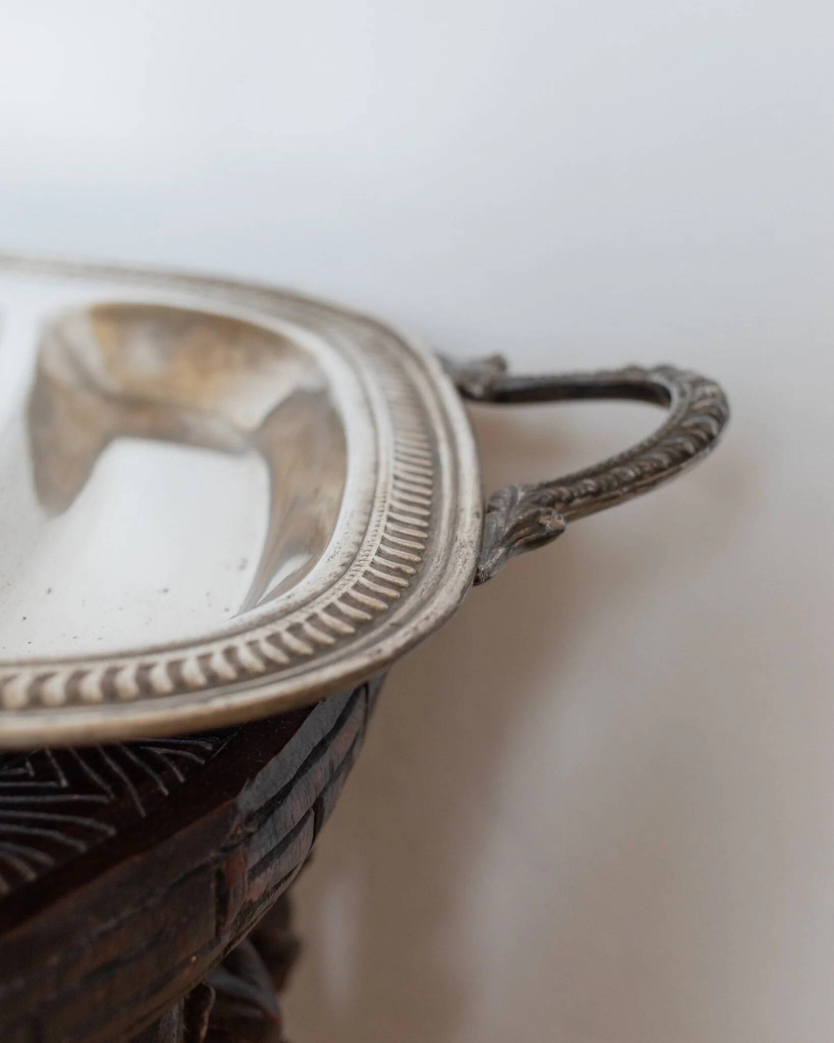 Plateau vintage en métal argenté - plat à rôtir en argent - design classique - Italie - années 1950