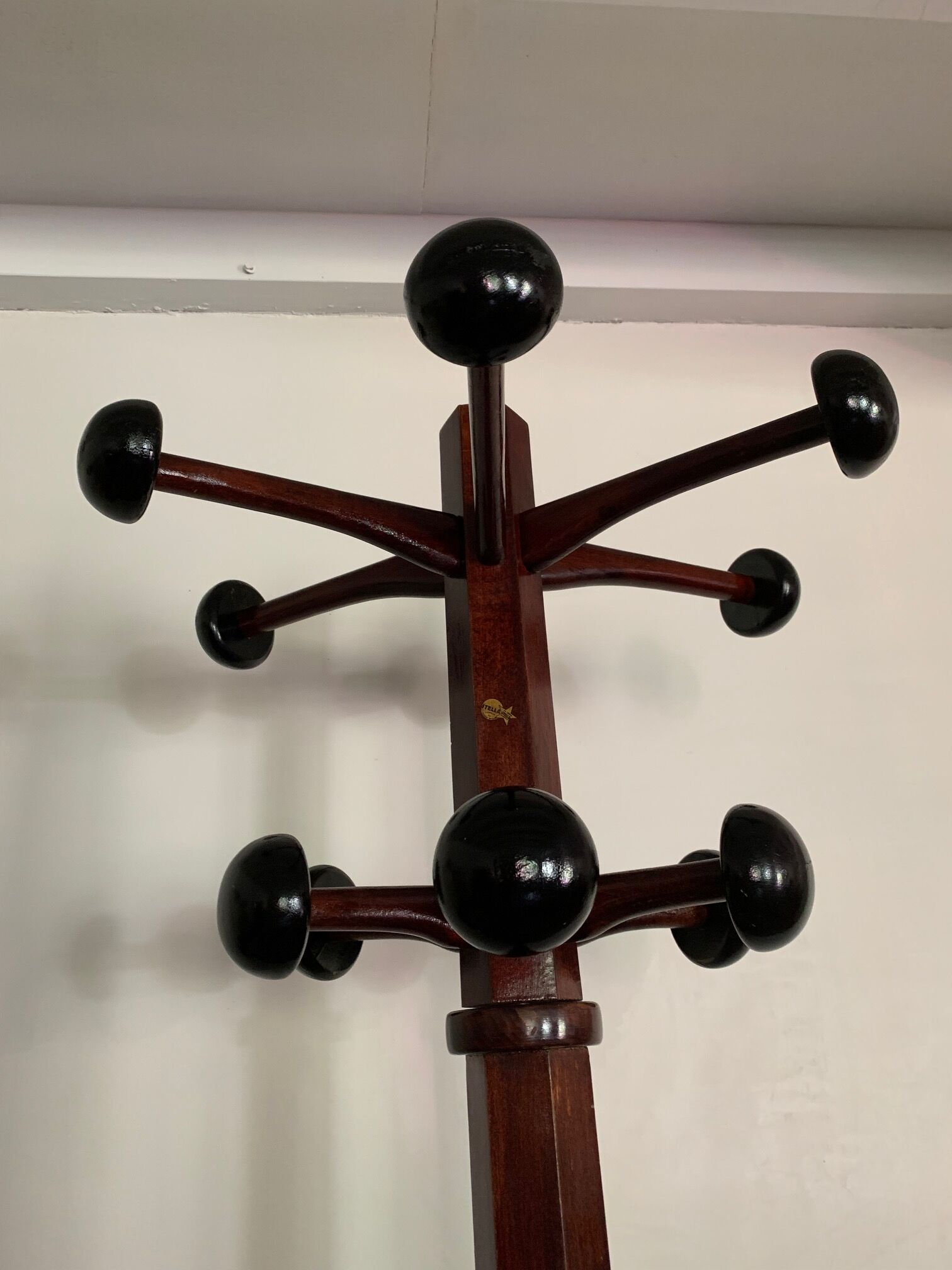 Vintage stella coat rack with rotating head