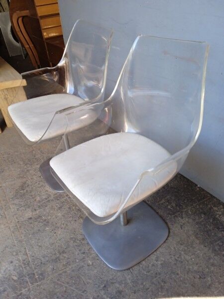 Pair of champagne chairs , Rausch