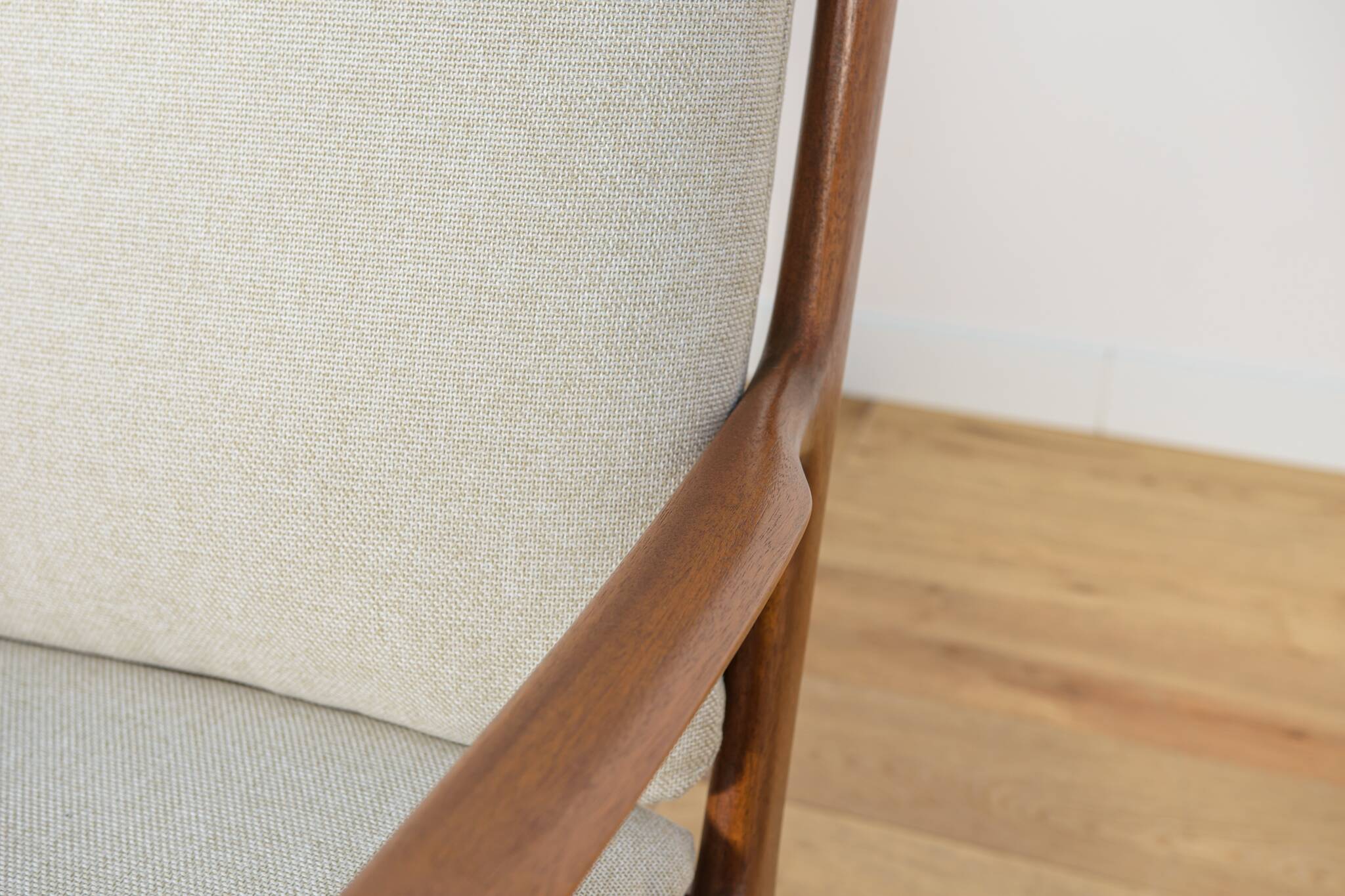 Pj112 armchairs by ole wanscher for poul jeppesens, denmark, 1960s, set of 2