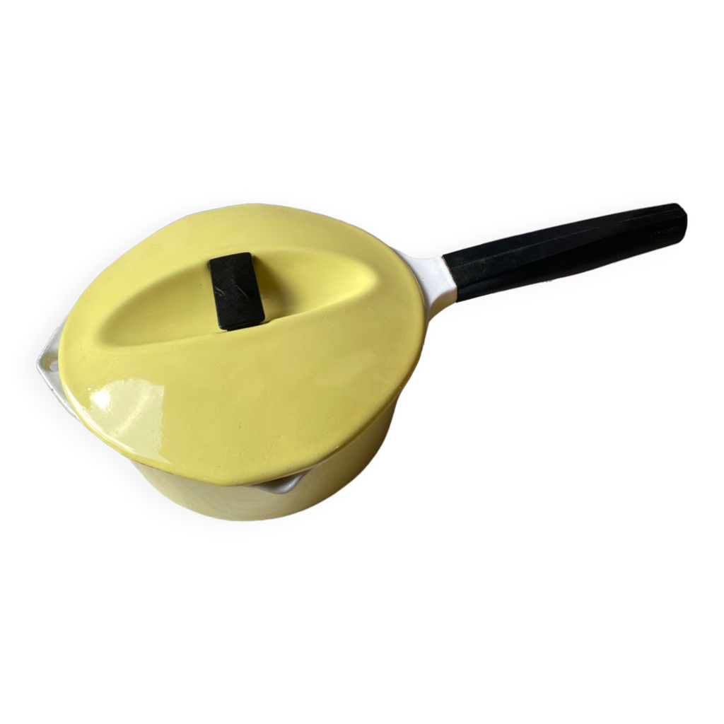 Casserole Sauteuse 2-en-1 En Fonte Émaillée 22 cm Cerise avec Intérieur