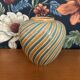 Ancien vase boule en céramique forme spirale vintage