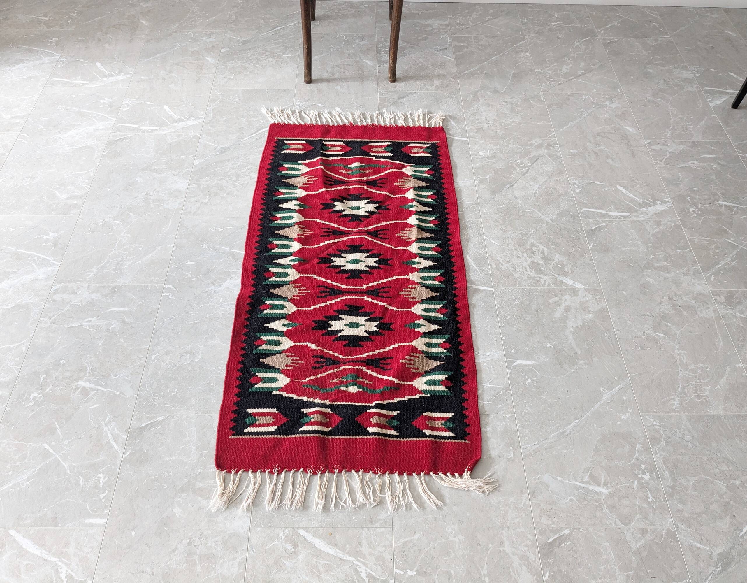 Vintage kelim rug