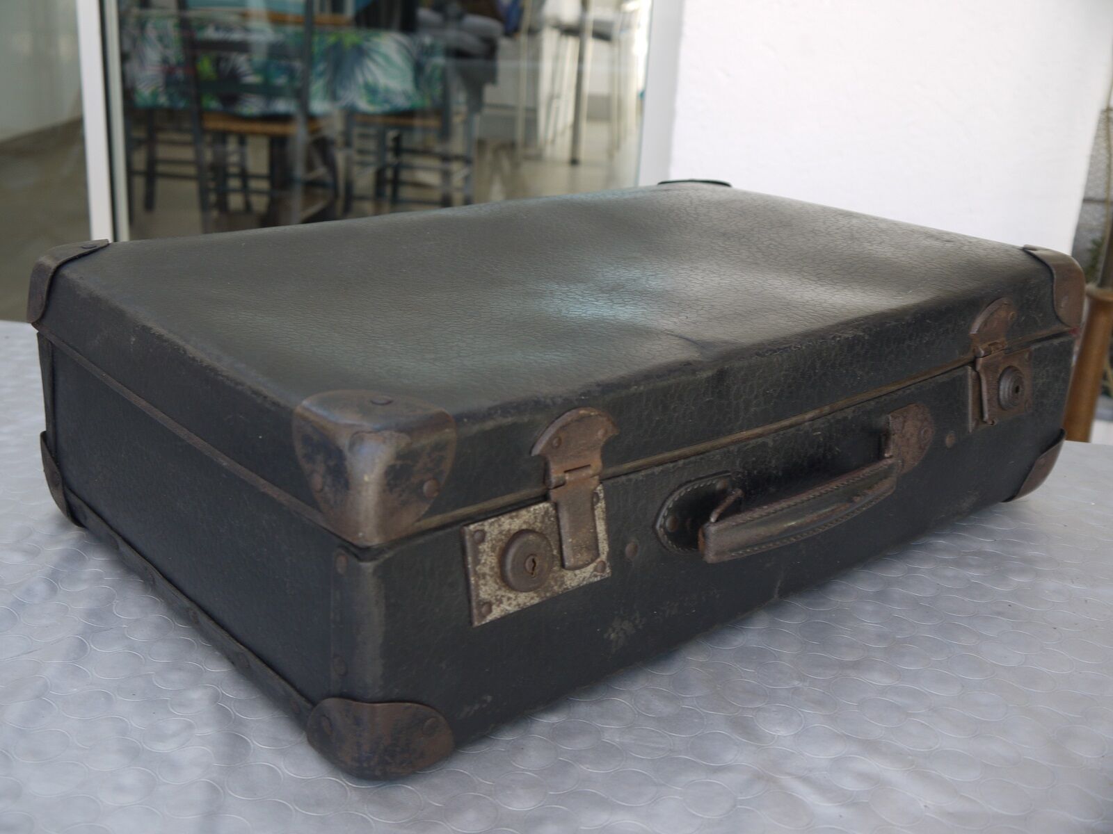 Black 1940s case