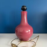 Dark pink table lamp
