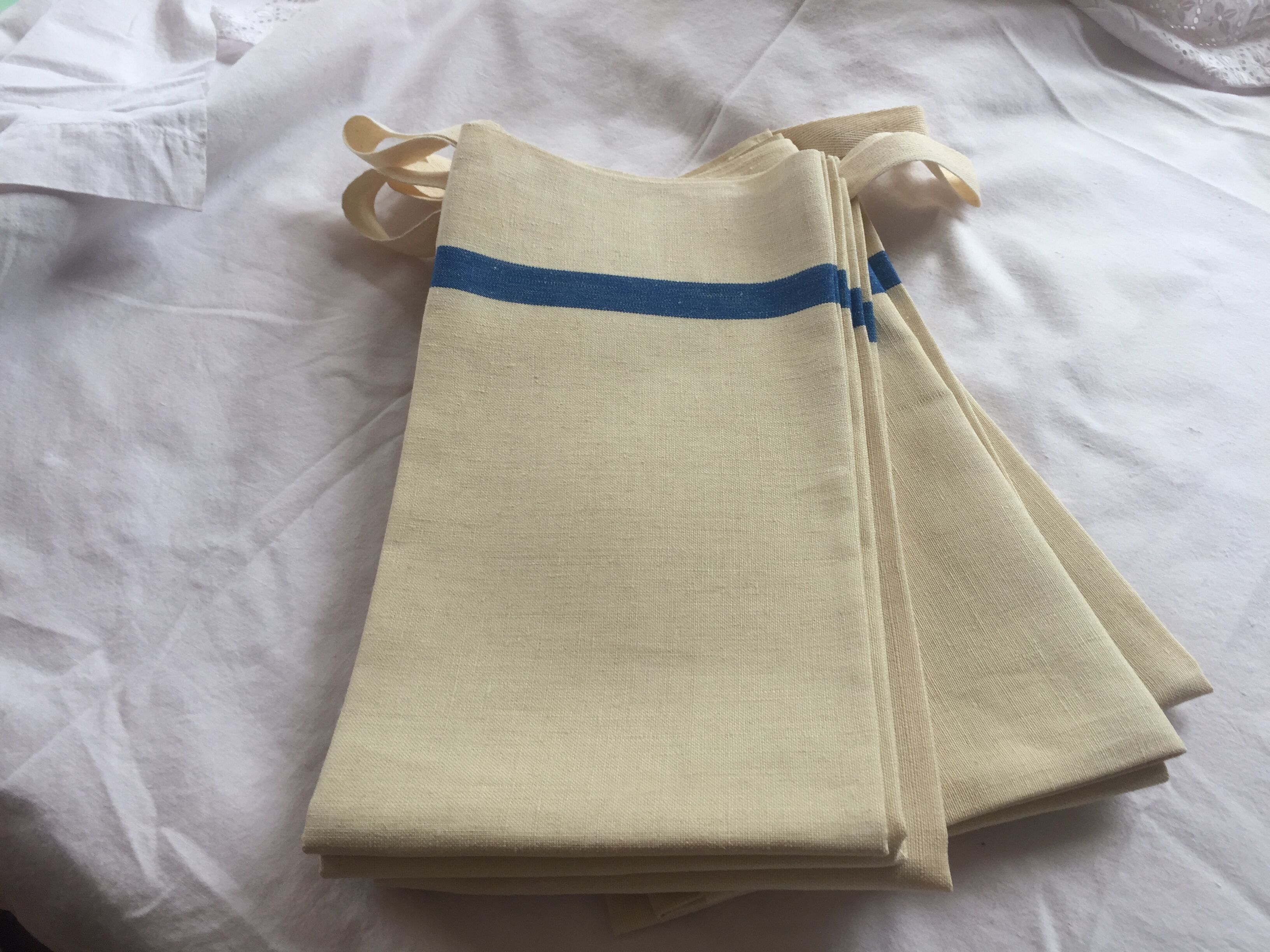 Set of towels in linen