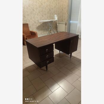Bureau à caissons vers 1970 en palissandre de Rio 4 faces
