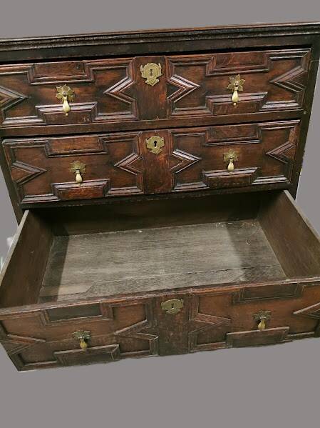 Rare oak chest of drawers | louis xiii / jacobean style | 17th century