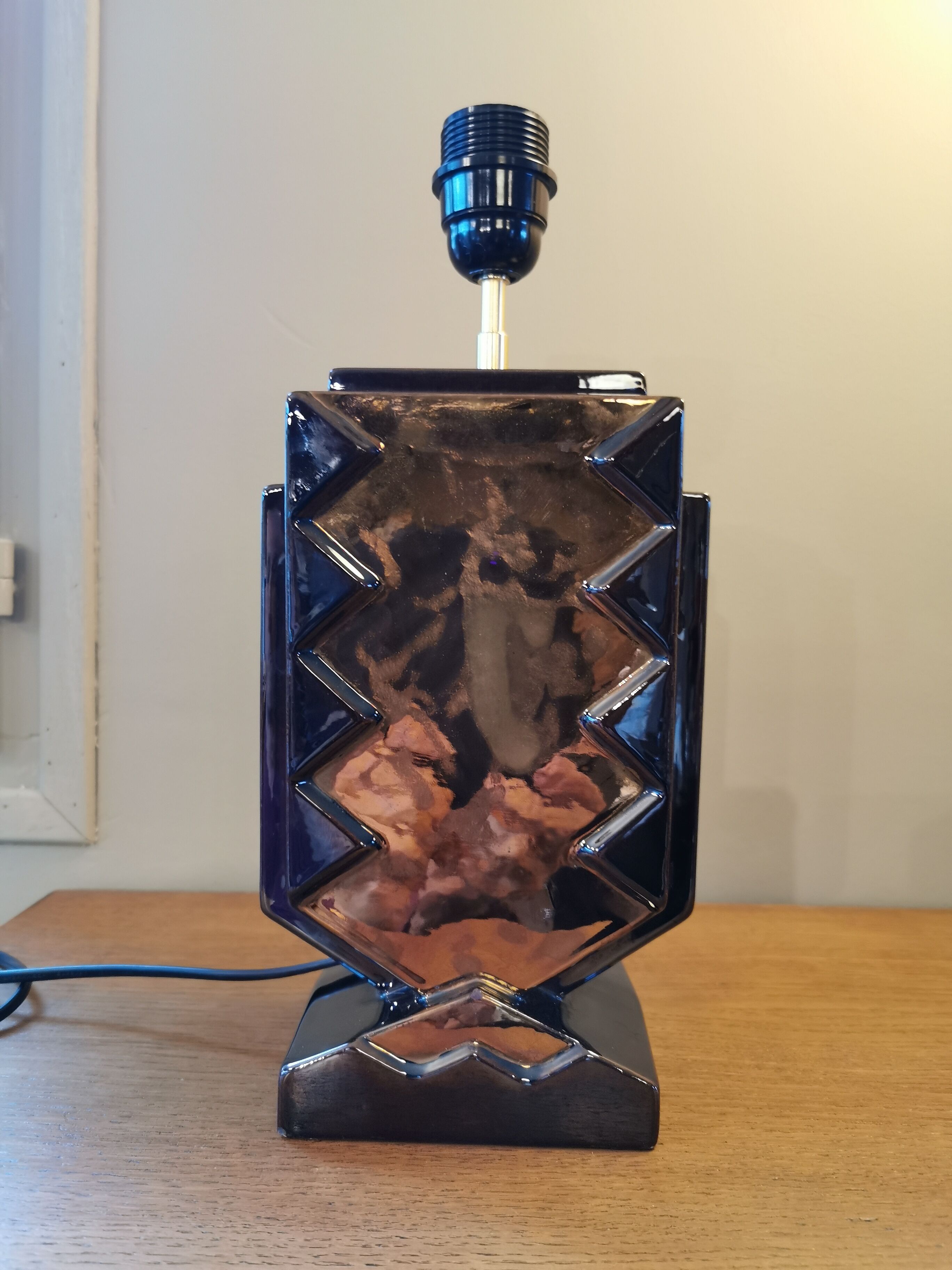 Ceramic art deco lamp effect metal