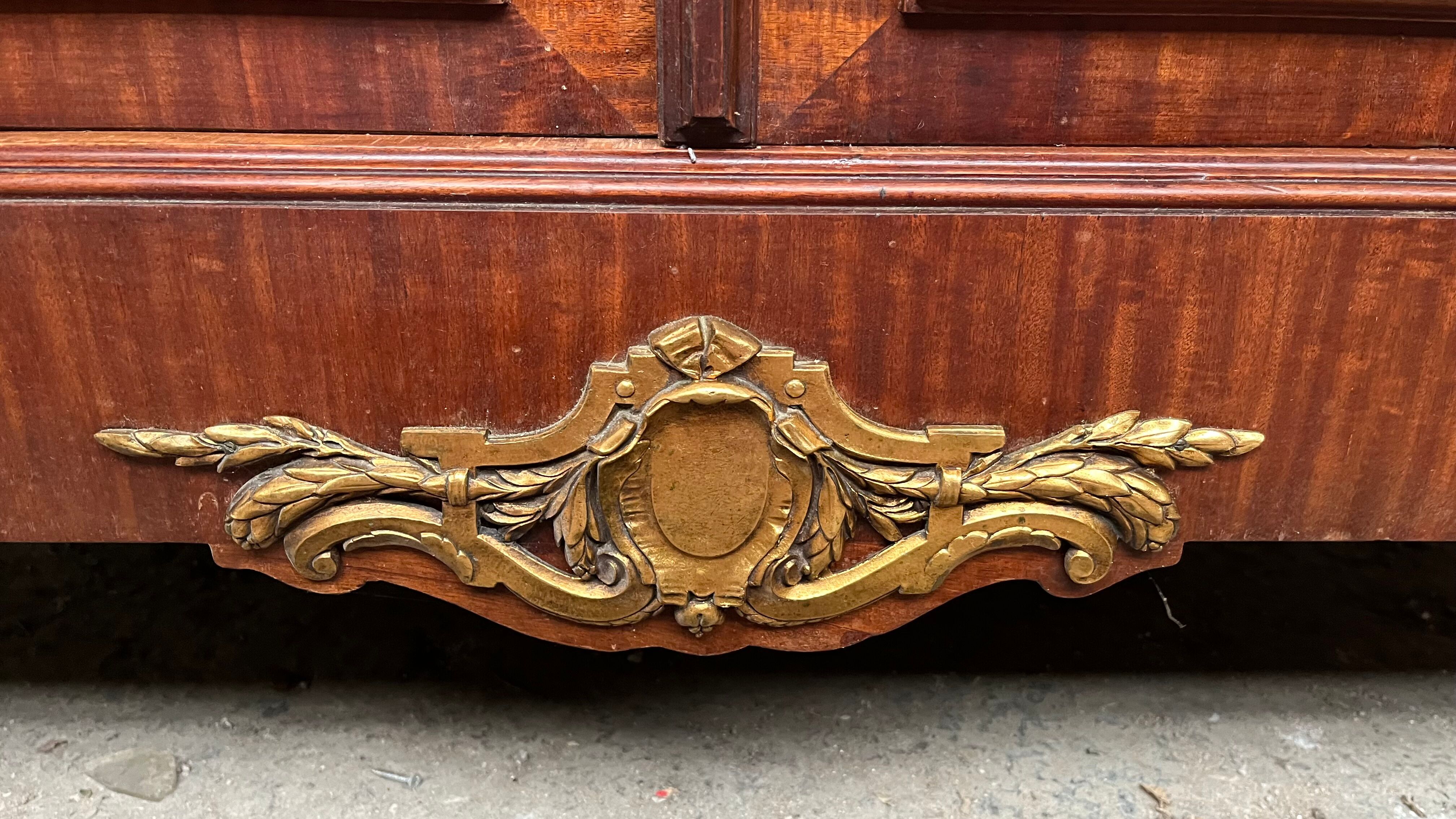 Cabinet 2 doors mirror mahogany rocaille years 1900