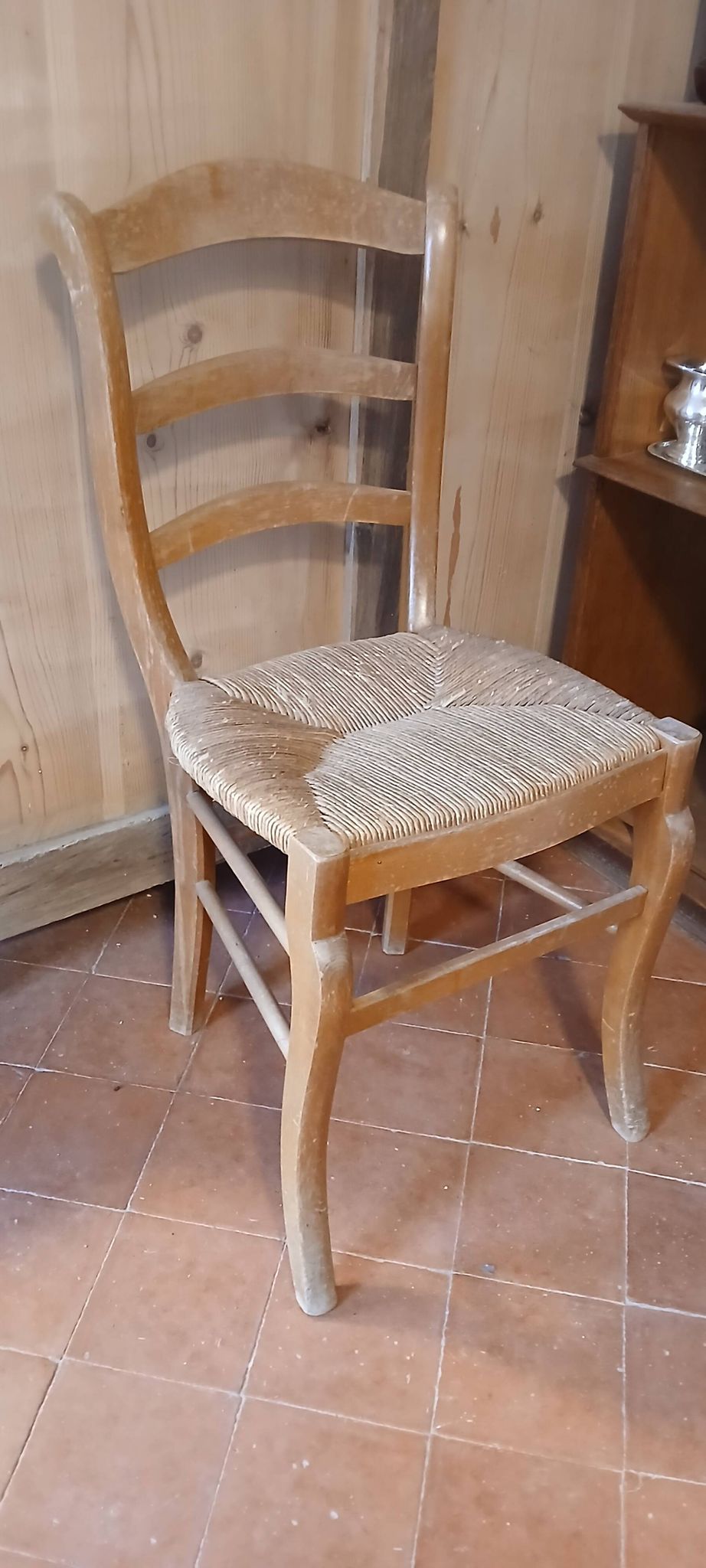 Chaise artisanale