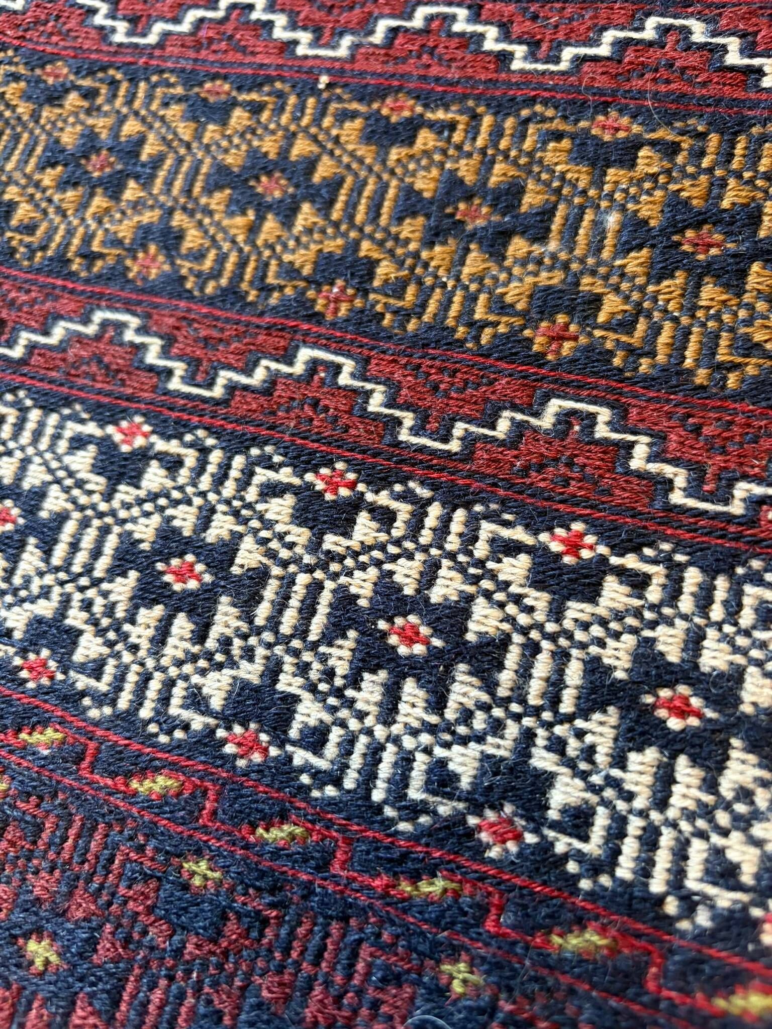 Handmade Afghan rug made with a needle – 175 × 135cm