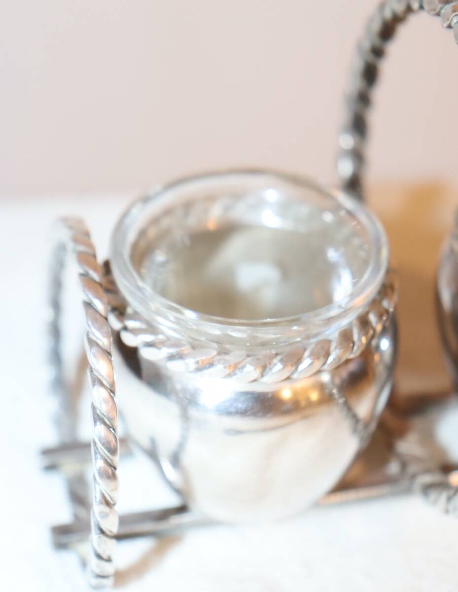 Silver-plated metal salt and pepper shakers