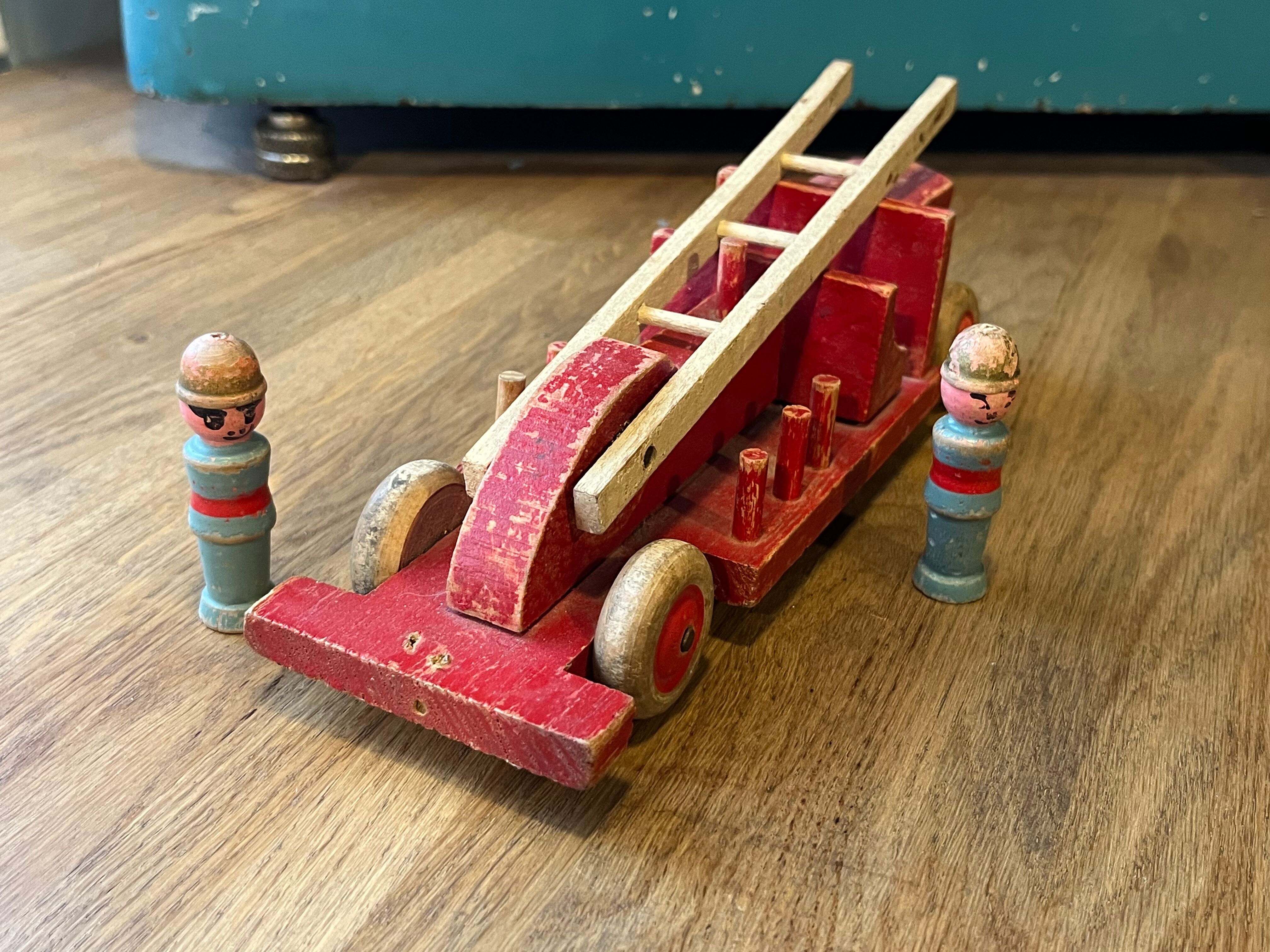 Former fire bowling truck