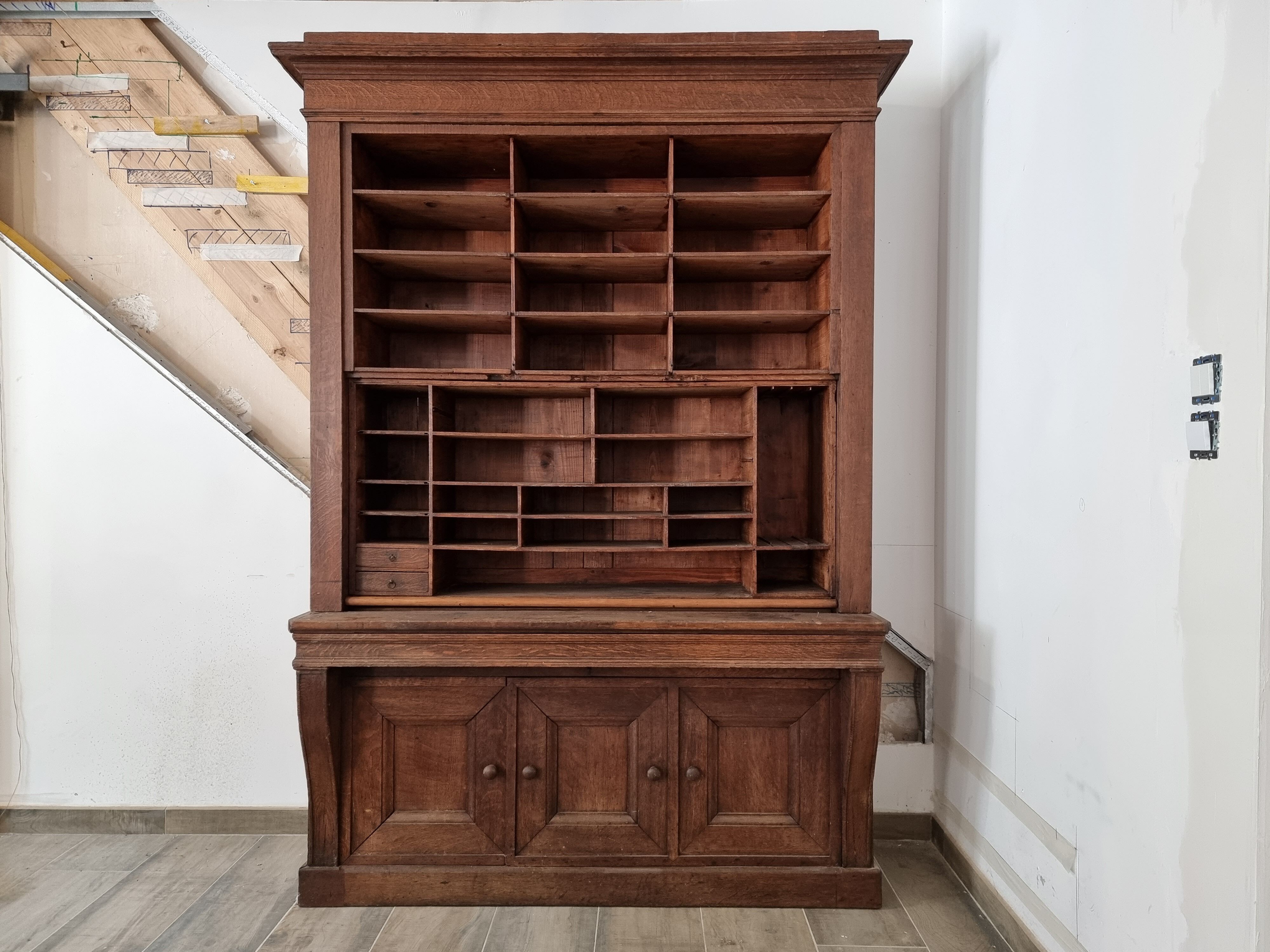Trade furniture