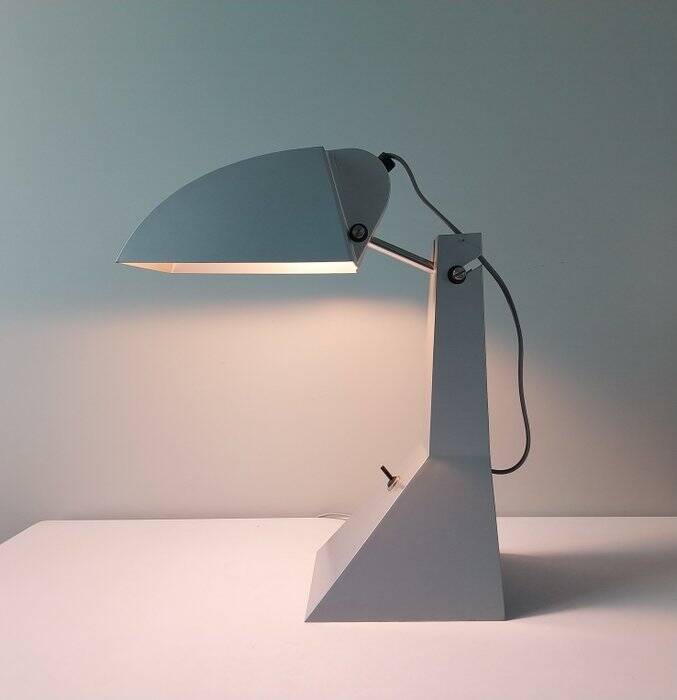 Italian designer lamp Umberto Riva Tacchini art. E63