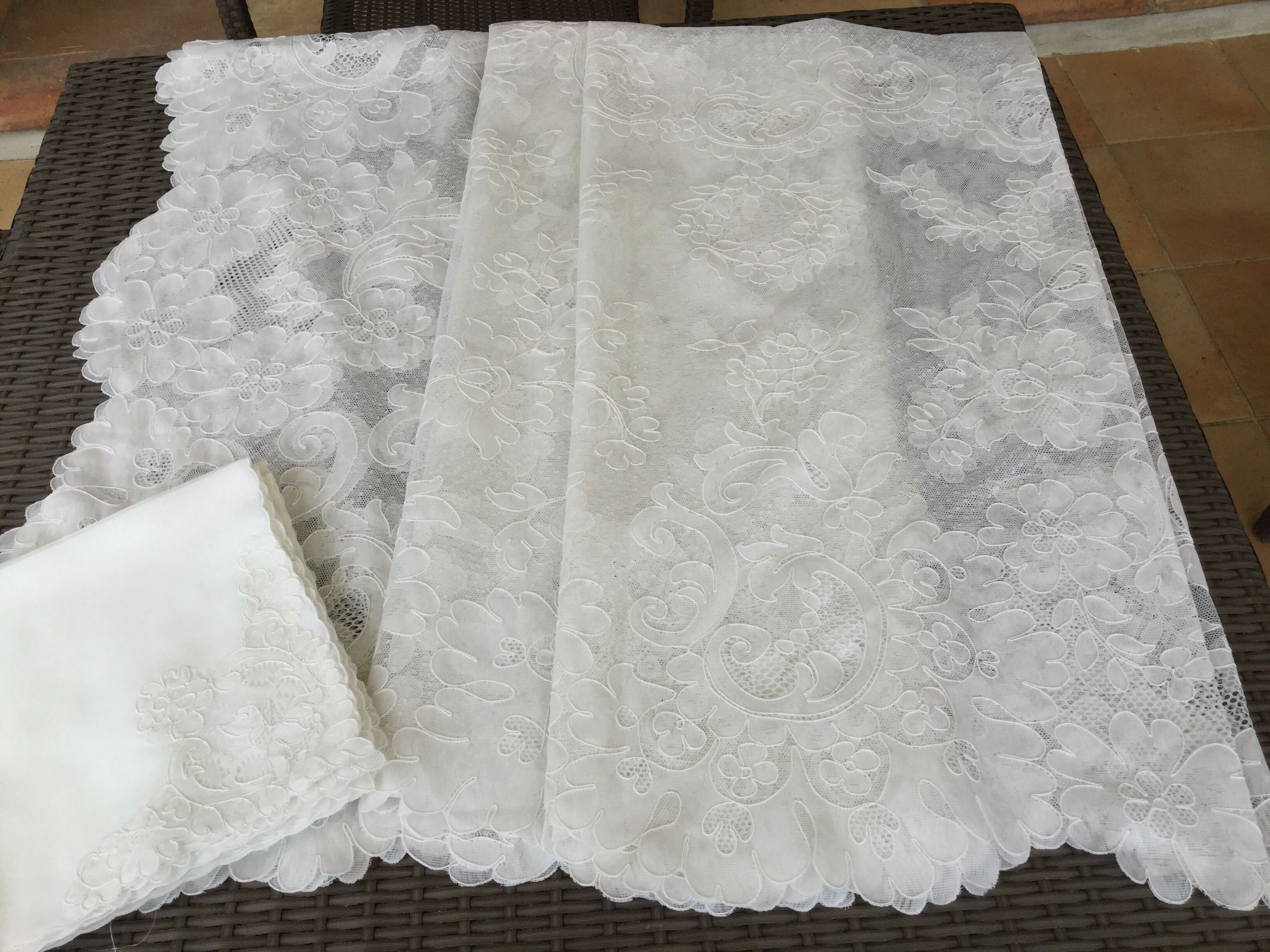 Lyon lace tablecloth prestigious brand Doguin made on crafts in Tulle