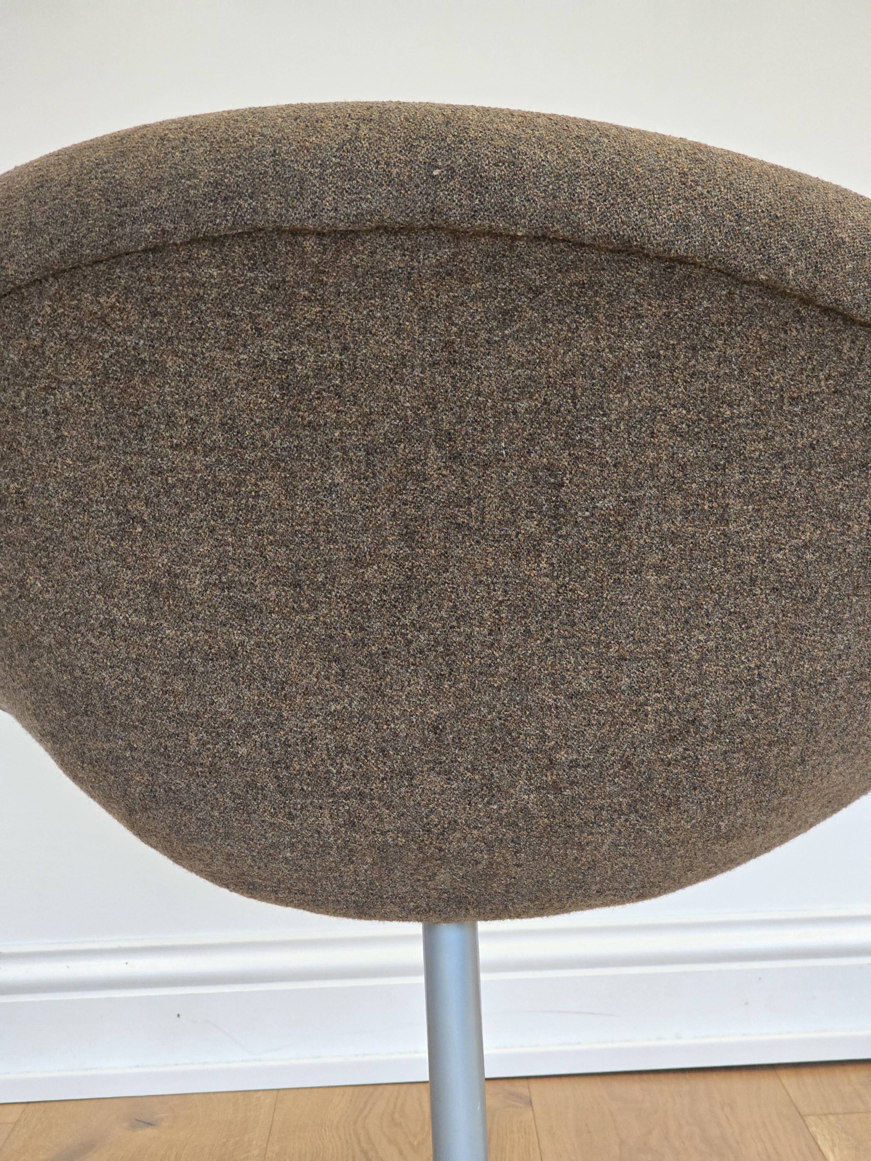 Petit globe de Pierre Paulin