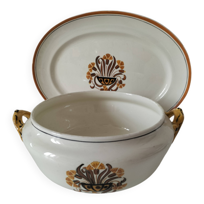 Duo de plats terre de fe Creil et Montereau décor Œillets, 1876-1920
