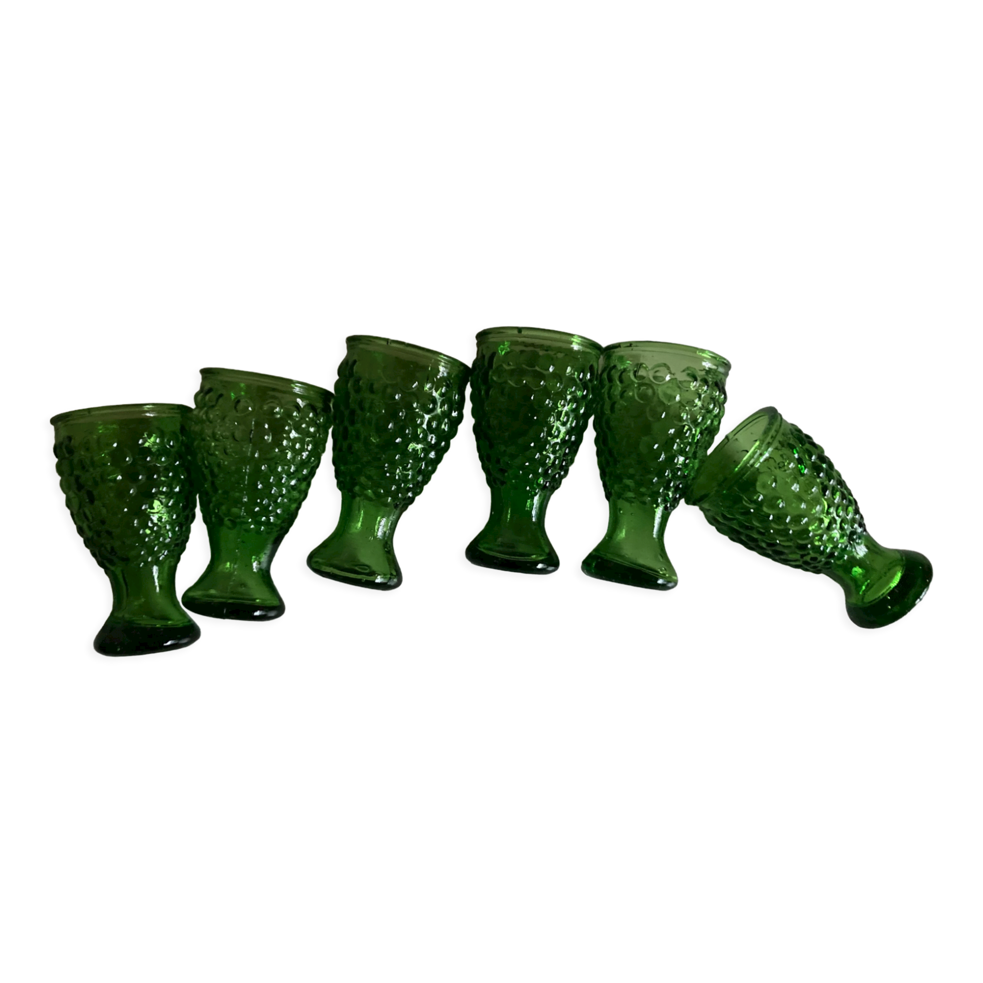 Produit BHV Set de 6 verres a alcool travail italien en verre pressé 1960