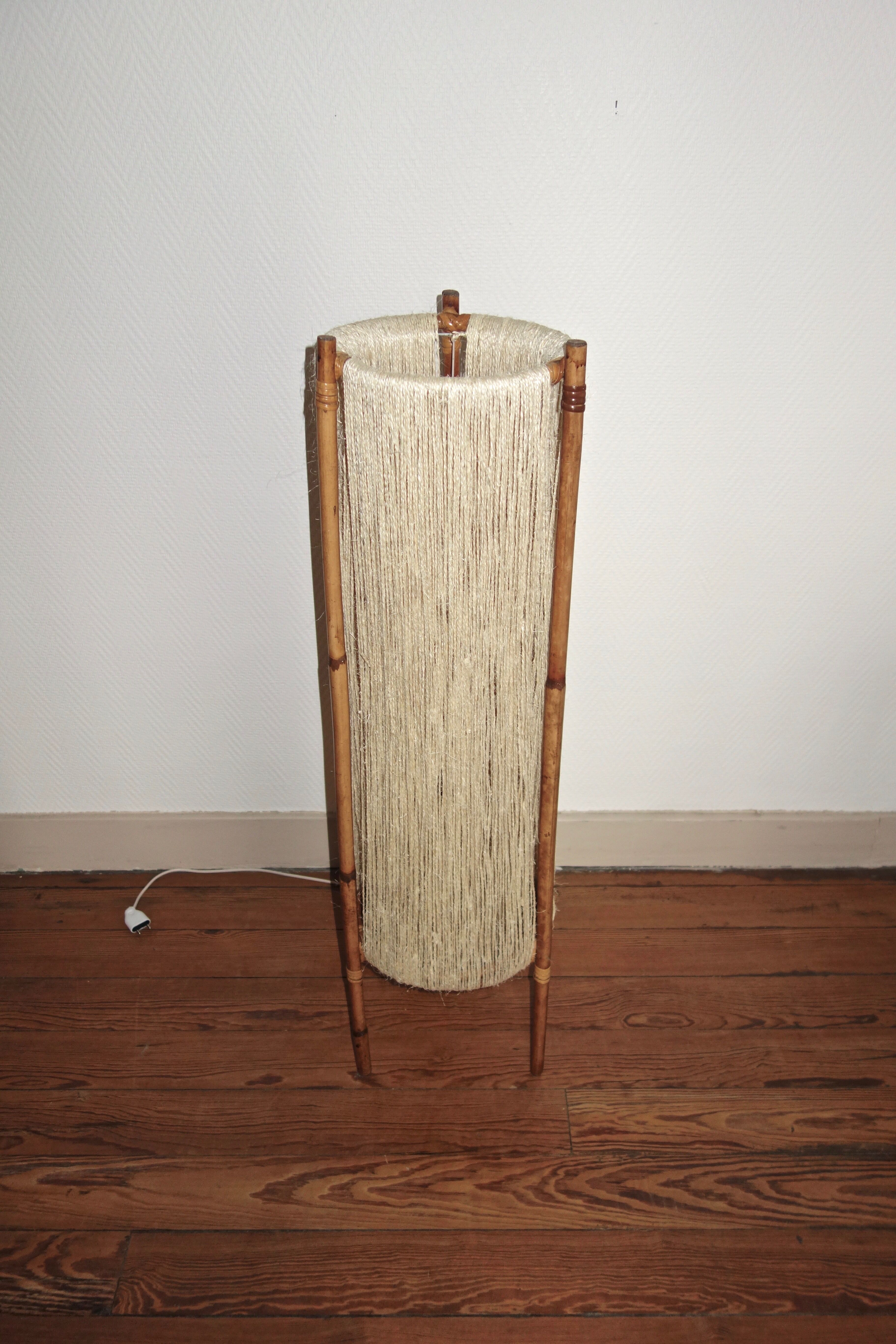 Lamppost in rattan and rope from the 1950s