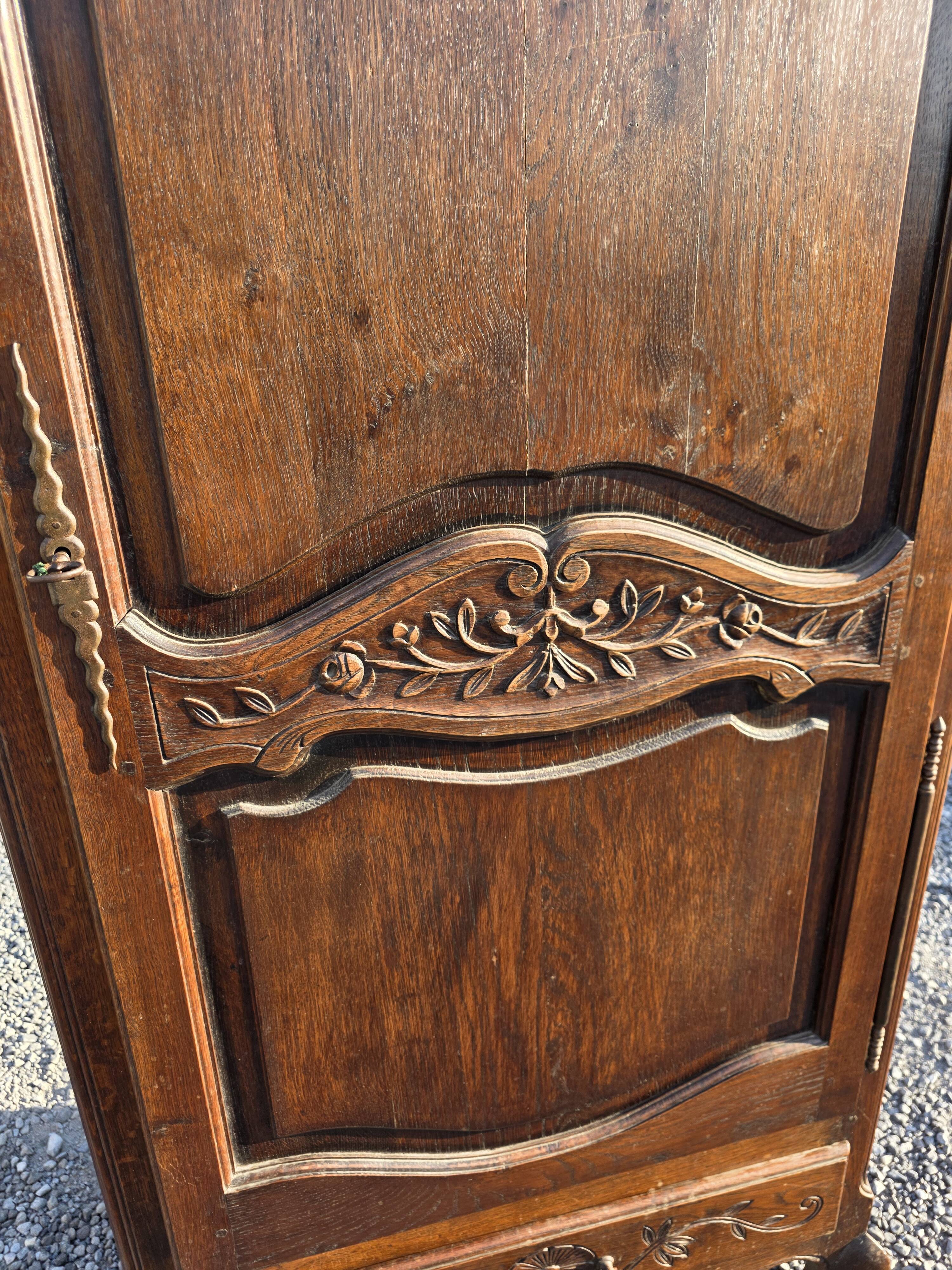 Louis XV style bonnetière in solid oak
