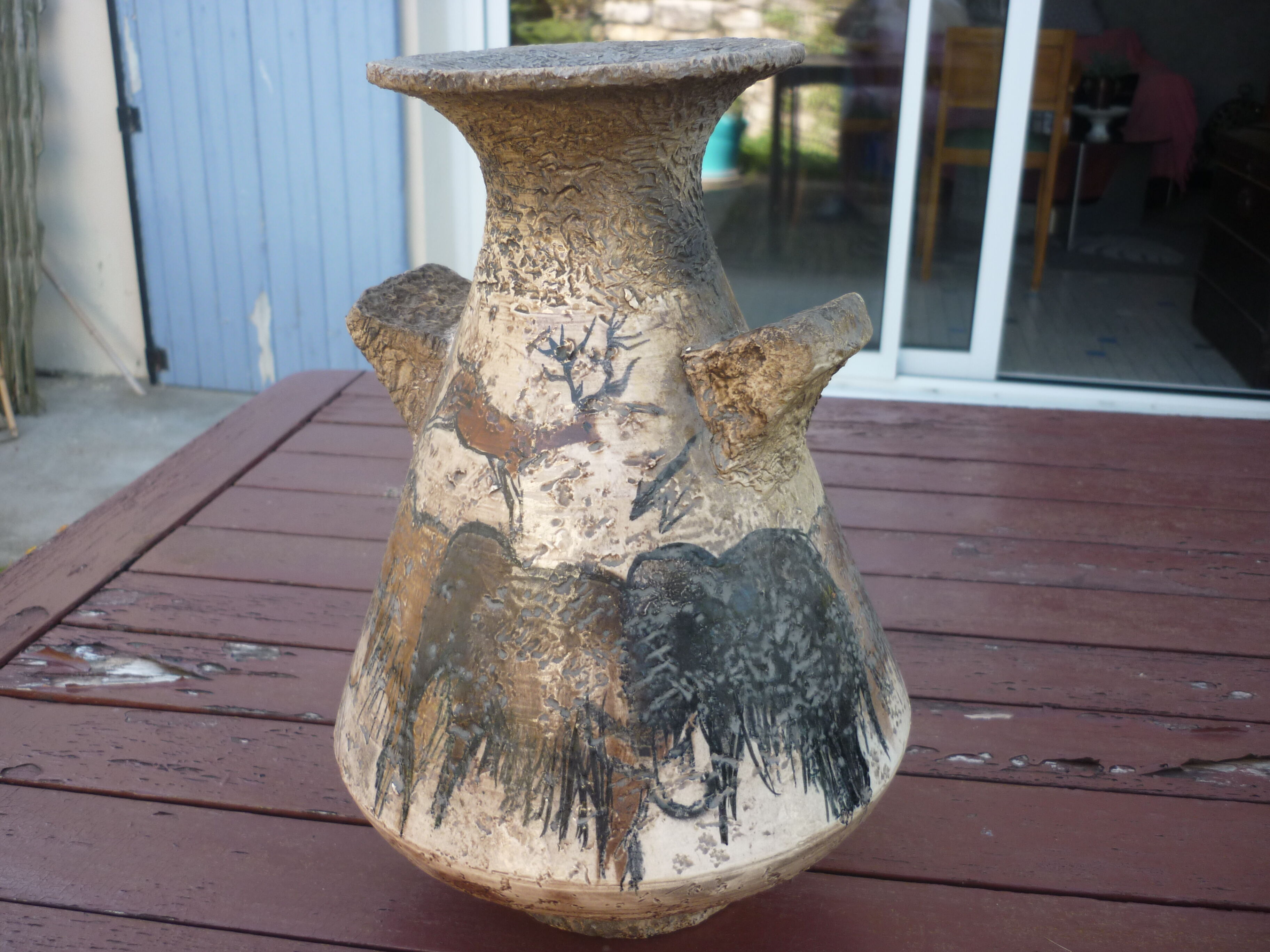 Vase vintage décor animaux préhistoire signé Armen