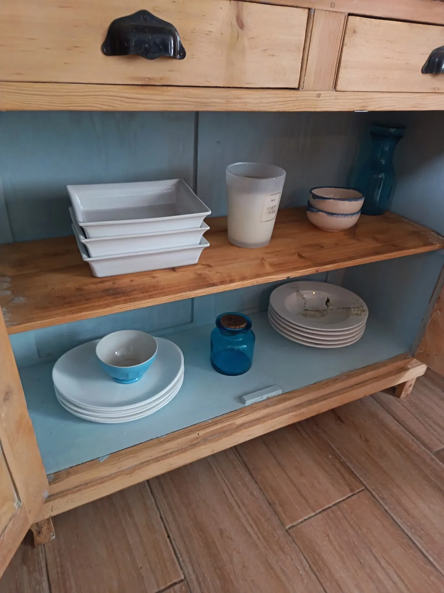 Old country dresser