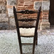 Chaise paillée brutaliste