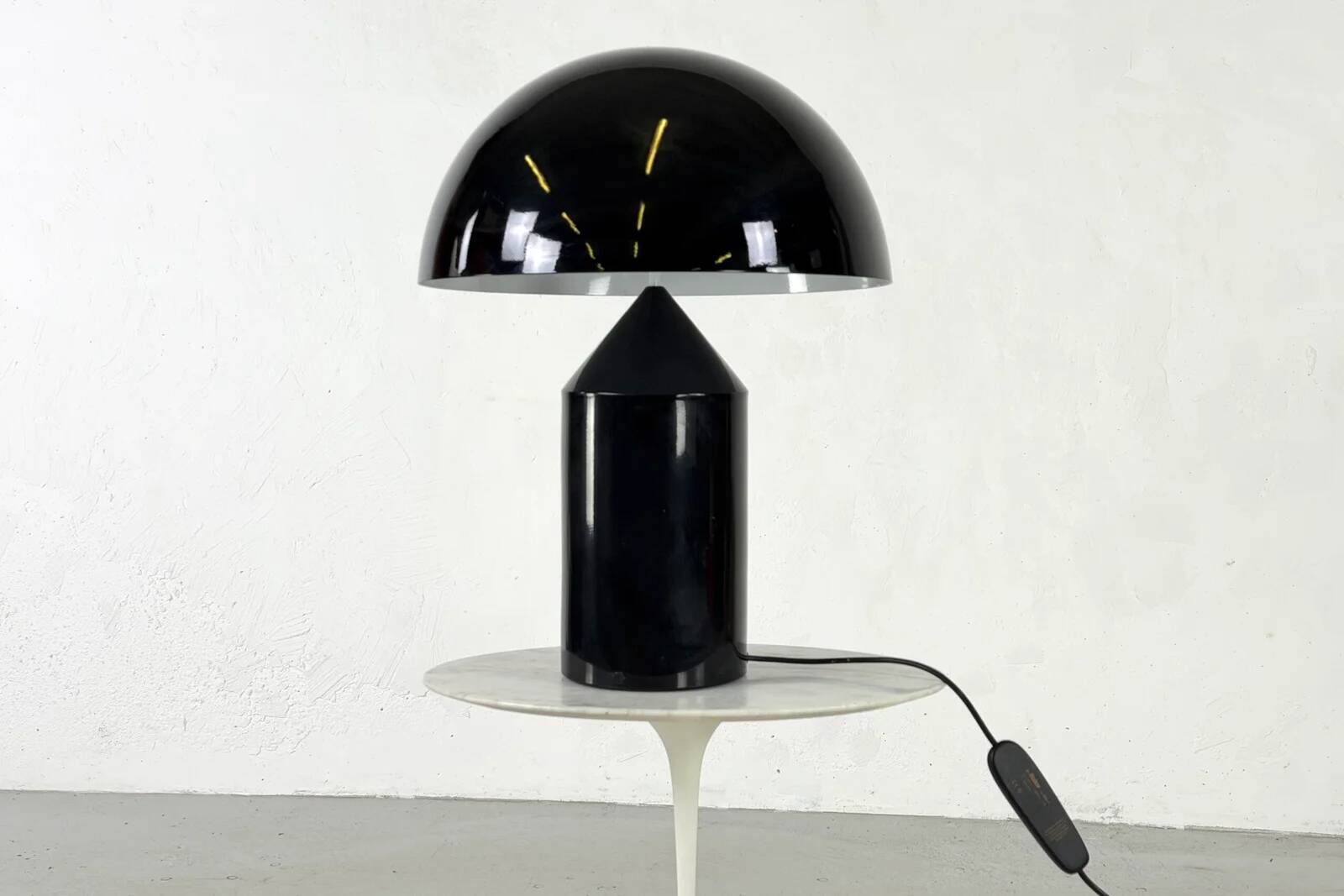 Lampe de table Atollo 233 par Vico Magistretti pour Oluce - 1970s