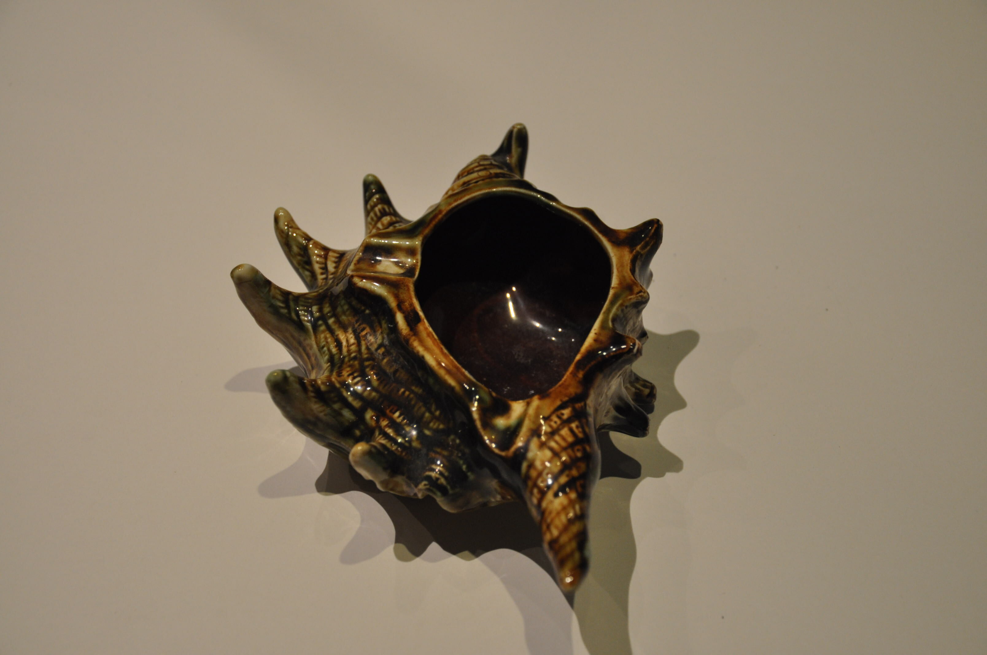 Ceramic shell ashtray