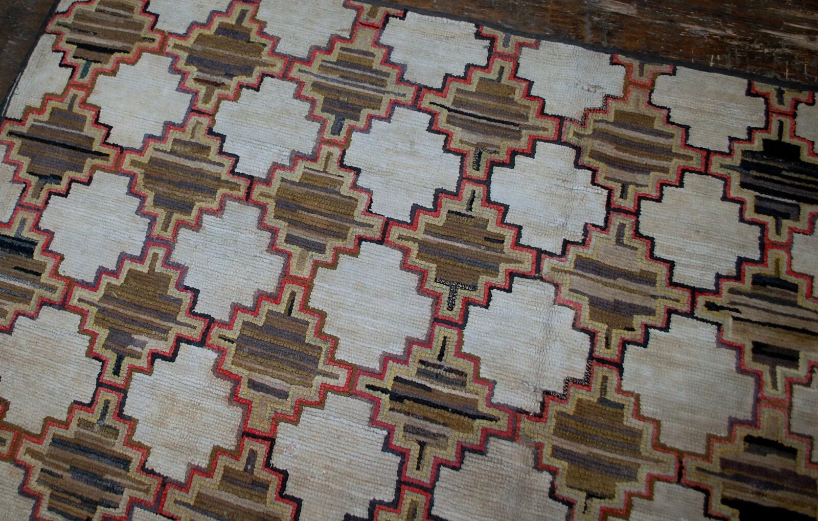 Handmade antique American hooked rug 180cm x 241cm 1880s