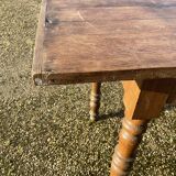 Farm table