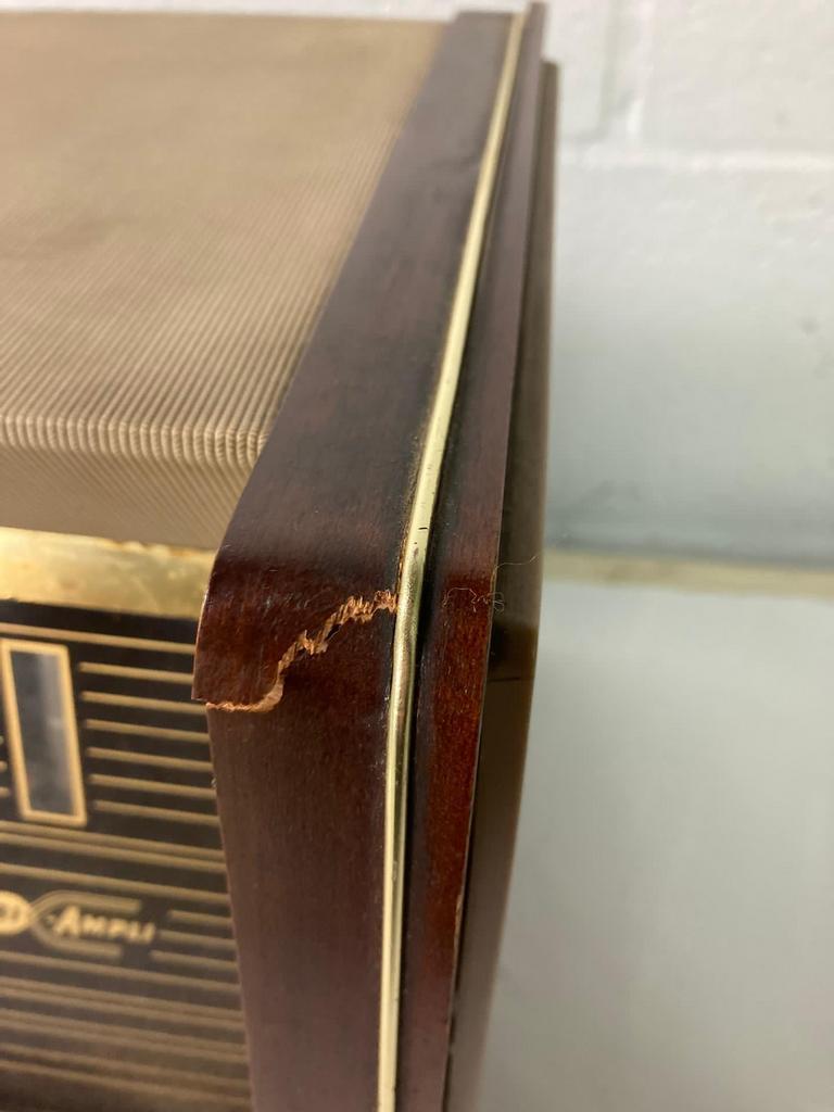 Vintage radio Philips, not working