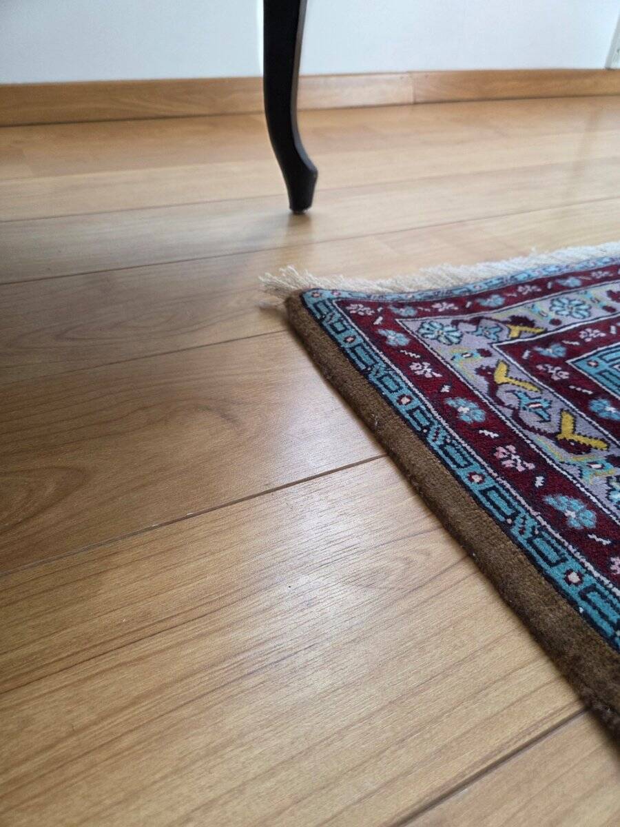 Kolyai Persian Rug - Handmade