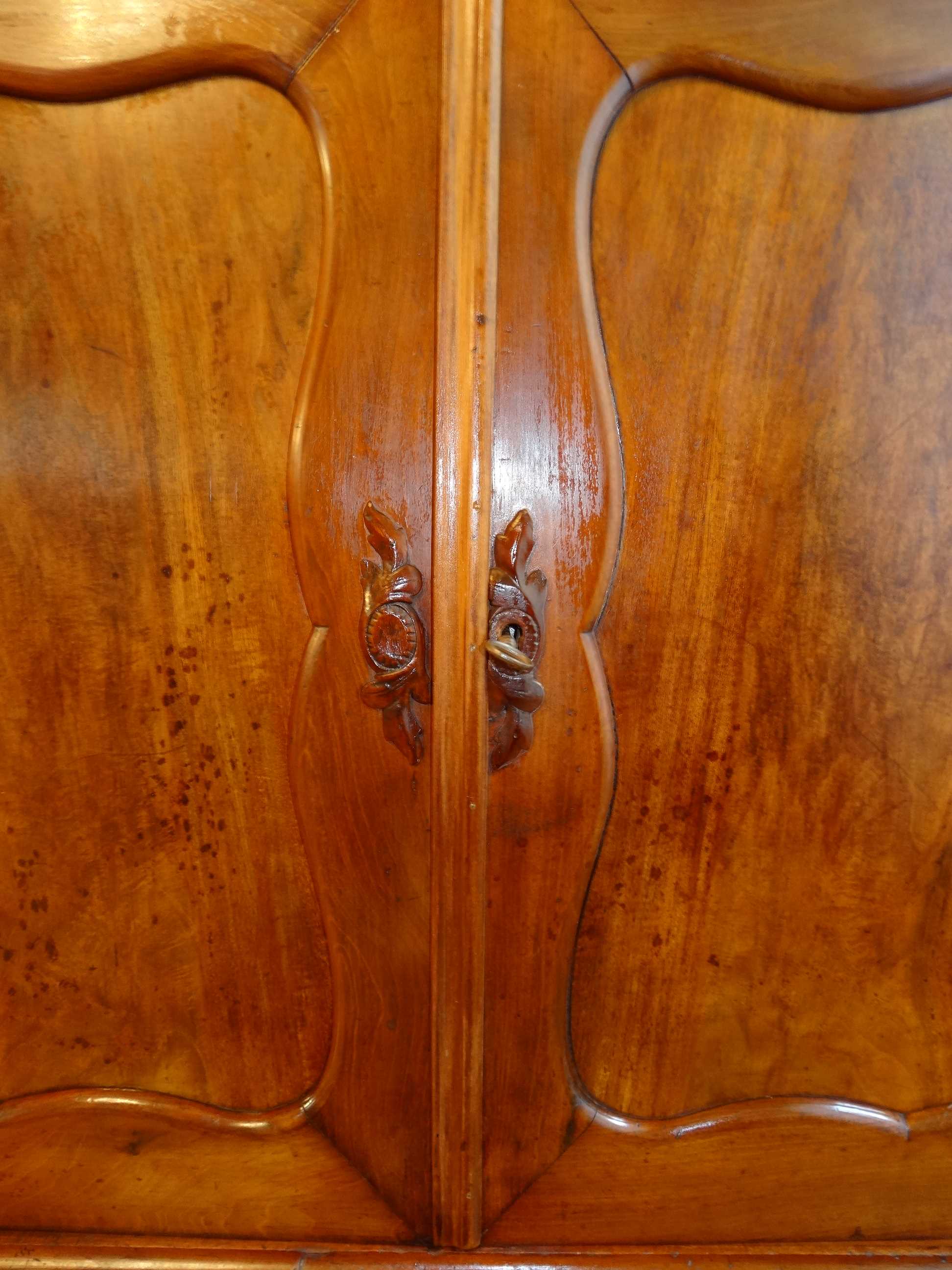 Low antique 19th century mahogany buffet