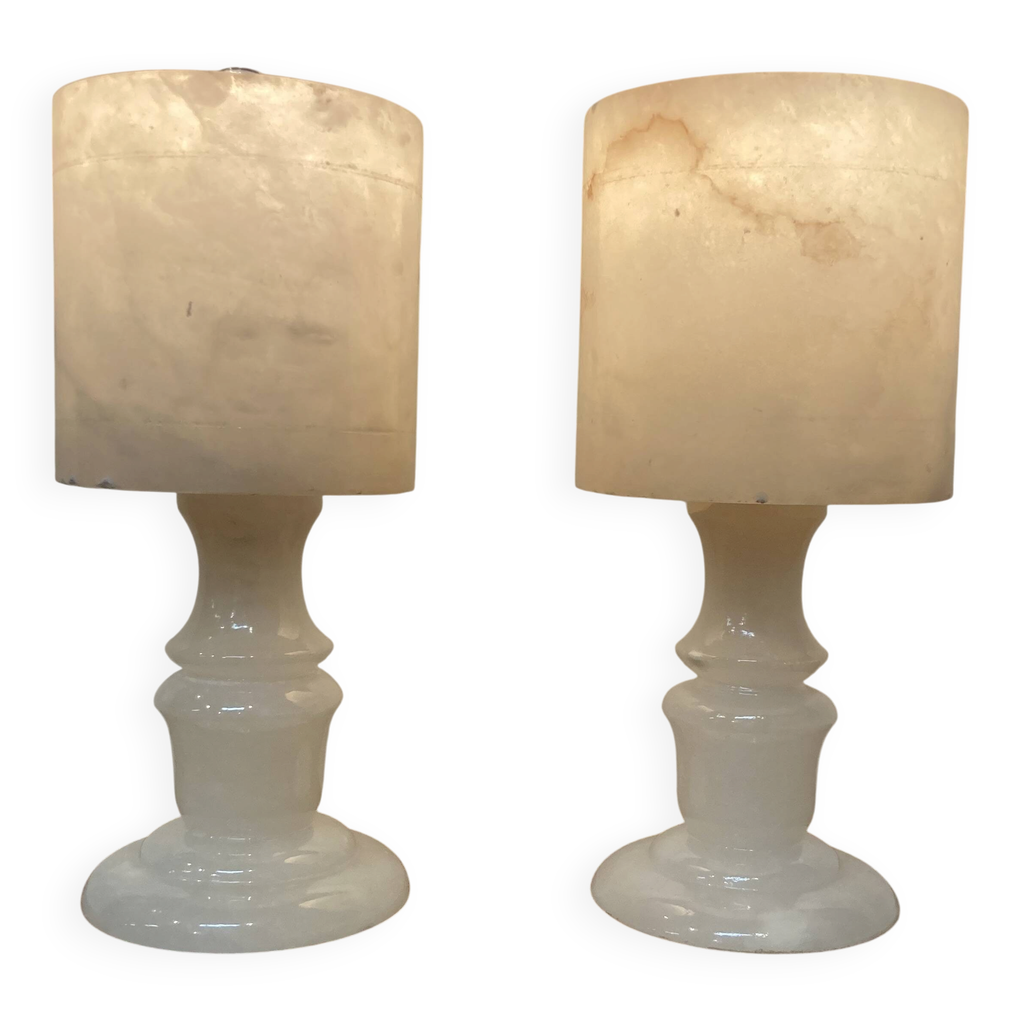PAIRE DE LAMPES EN ALBÂTRE "DESIGN 1950".