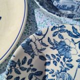 English salad bowl Johnson Brothers model Rose Chintz blue