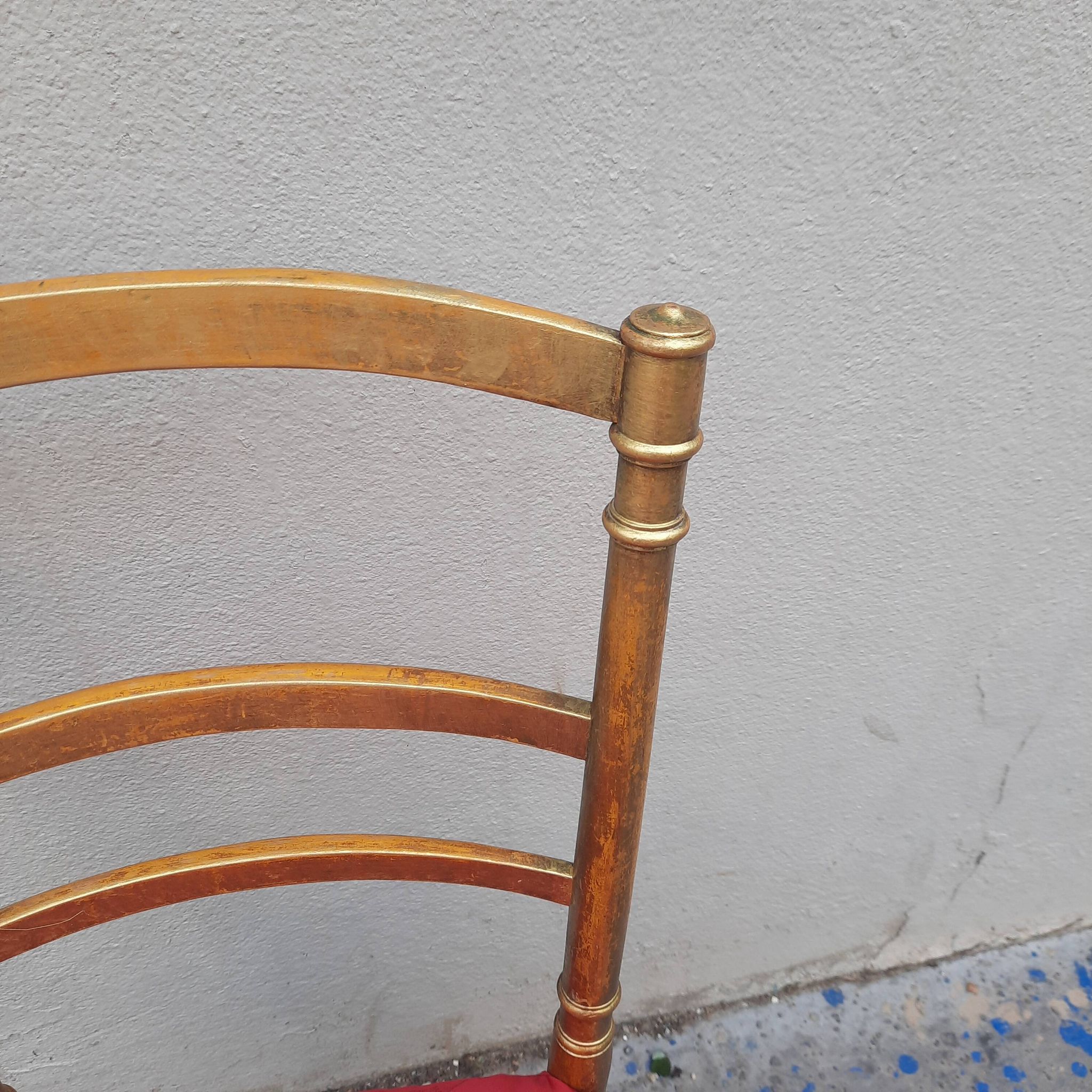 Chaise doré