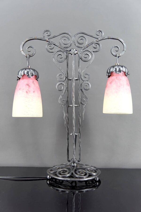 Importante Lampe Bicéphale en Fer Forgé par Schneider, Art Déco, c. 1920