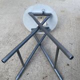 Folding industrial stool in gray steel and white wood