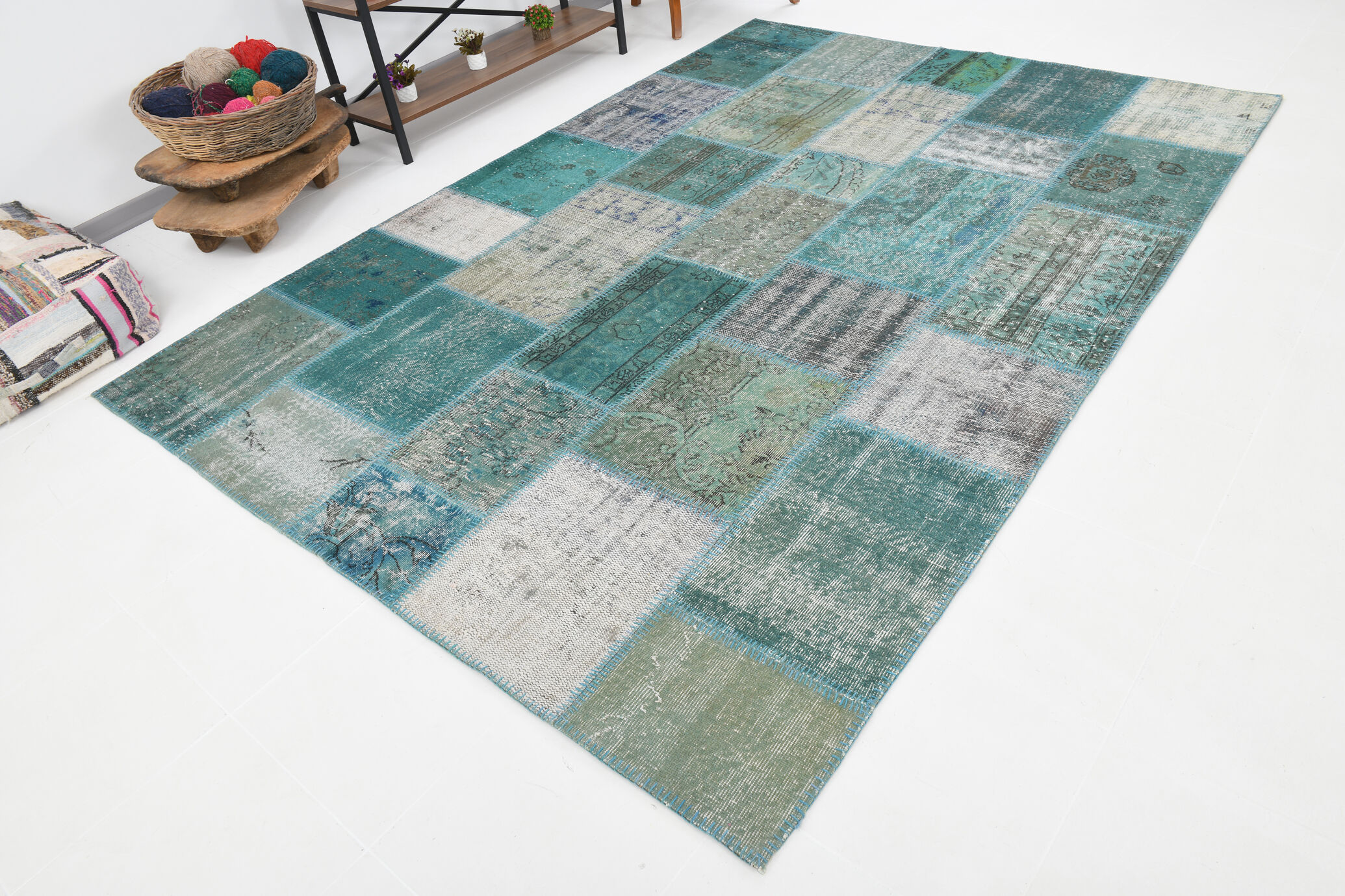 7x10 Green Vintage Patchwork Rug 300x210Cm
