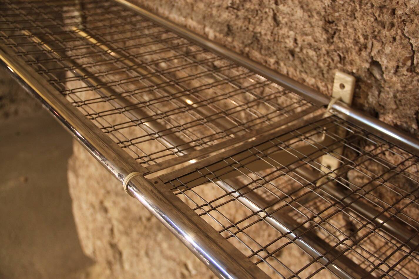 SNCF train luggage rack