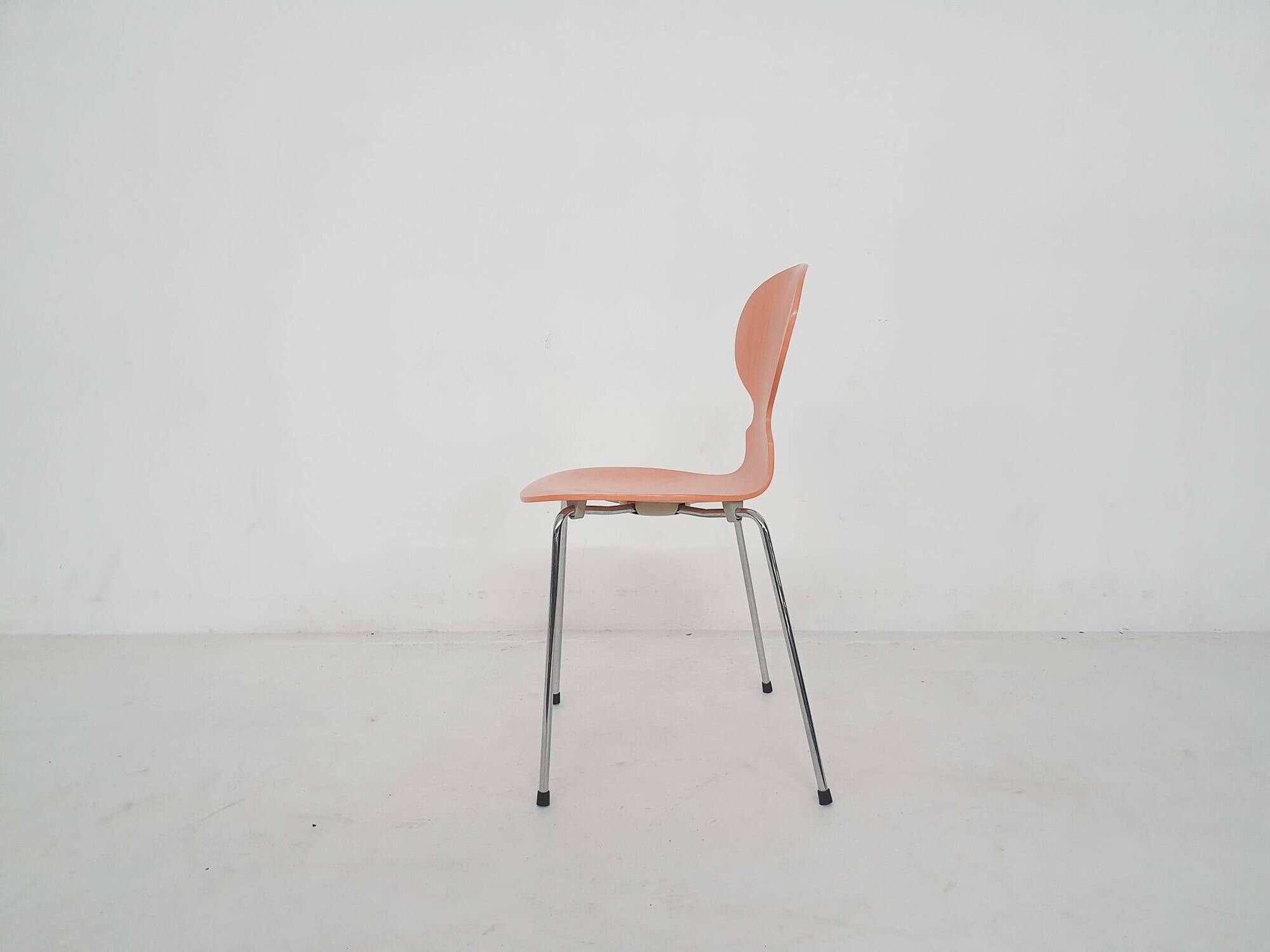 Arne Jacobsen for Fritz Hansen peach wooden "Ant" chair, Denmark 1996