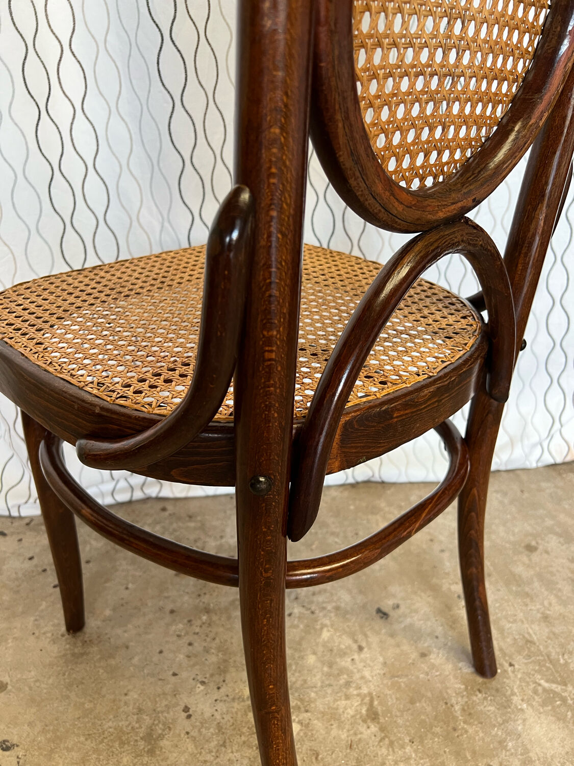Chaise Thonet n*17 en bois courbé et cannage