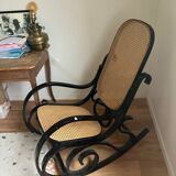 Rocking-chair en bois et cannage