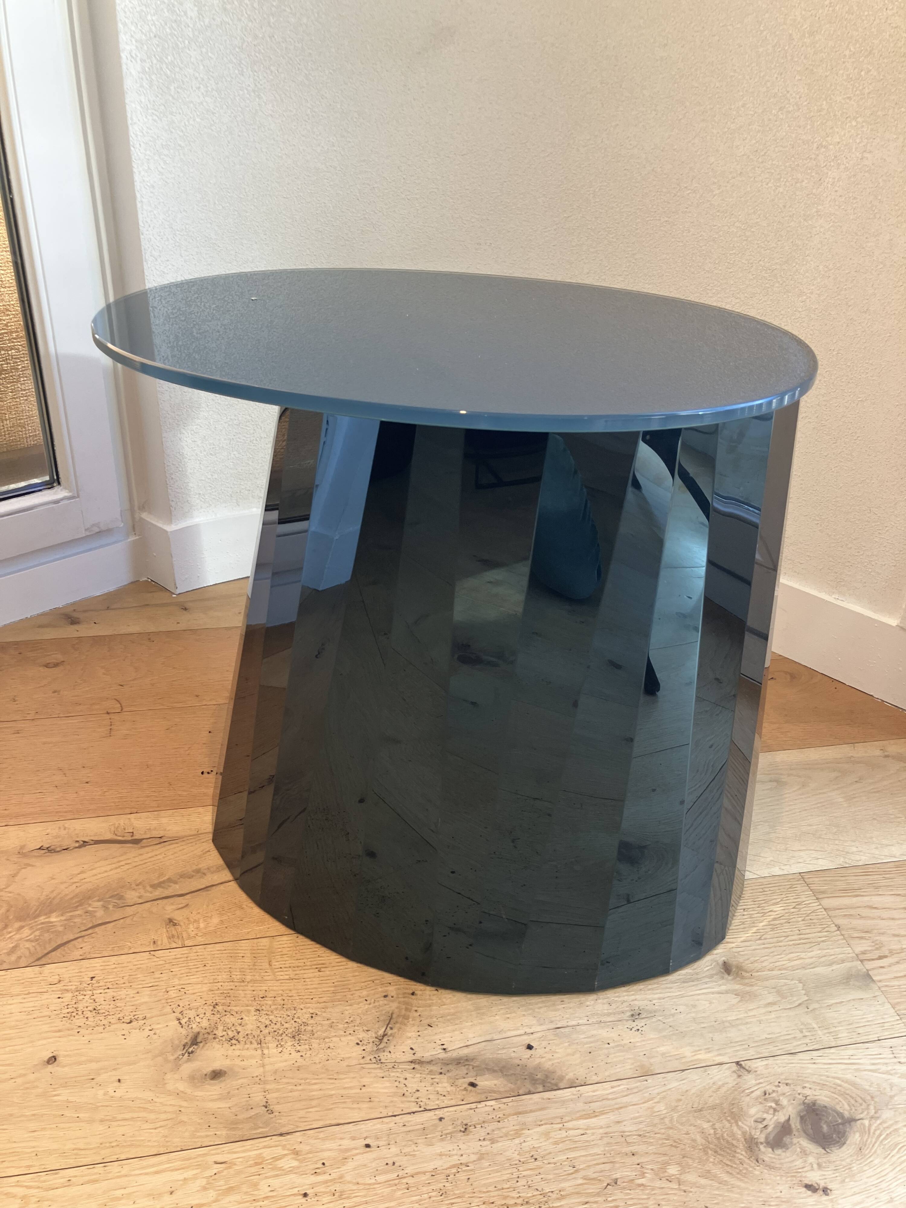 Midnight Blue Pli Pedestal Table by Victoria Wilmotte